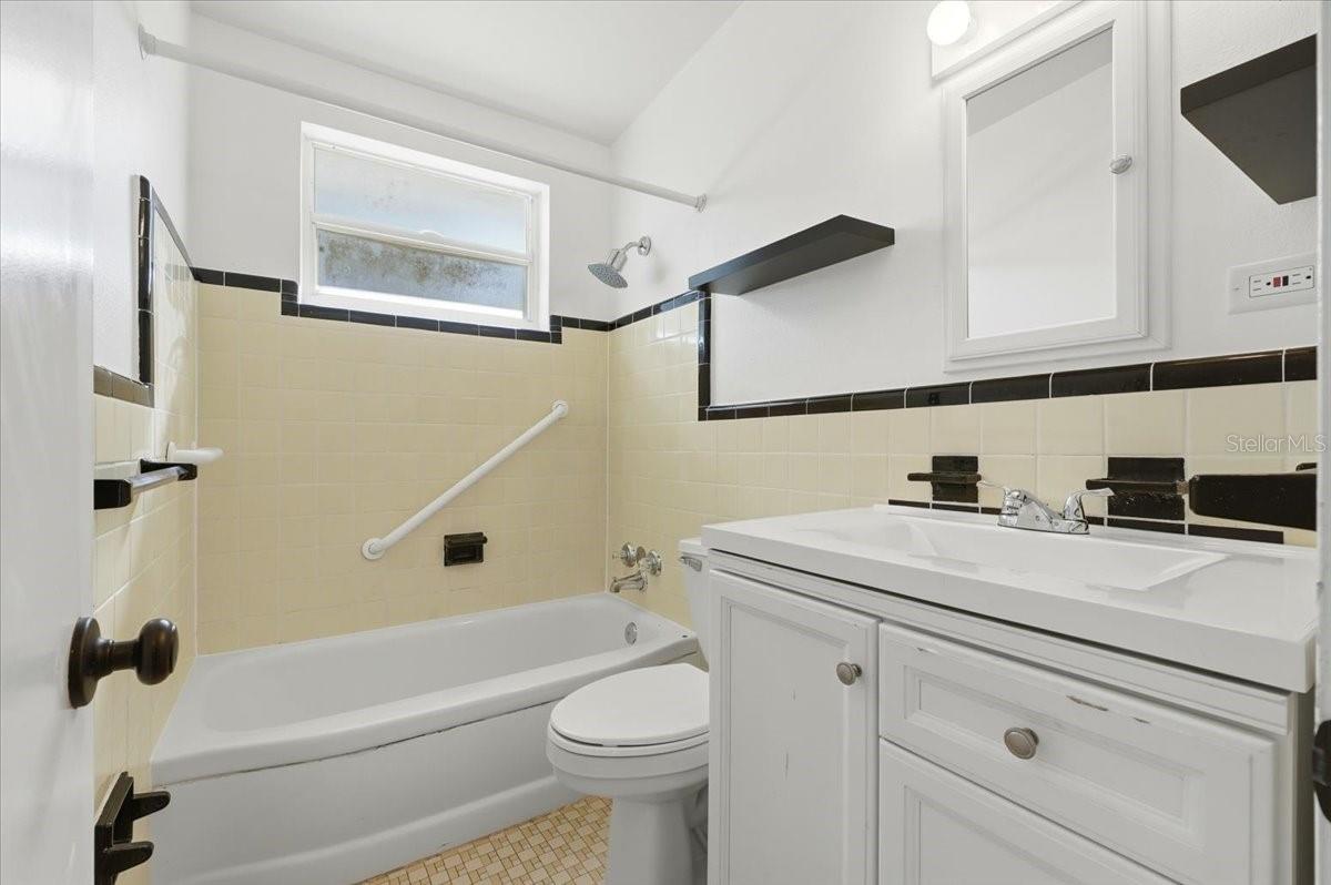 BELLAIRE PARK - Residential