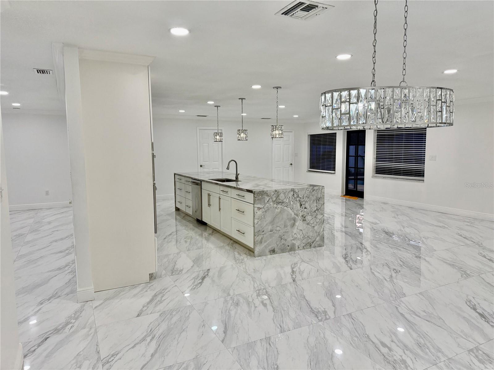 PINECREST VILLA ADD 2 - Residential