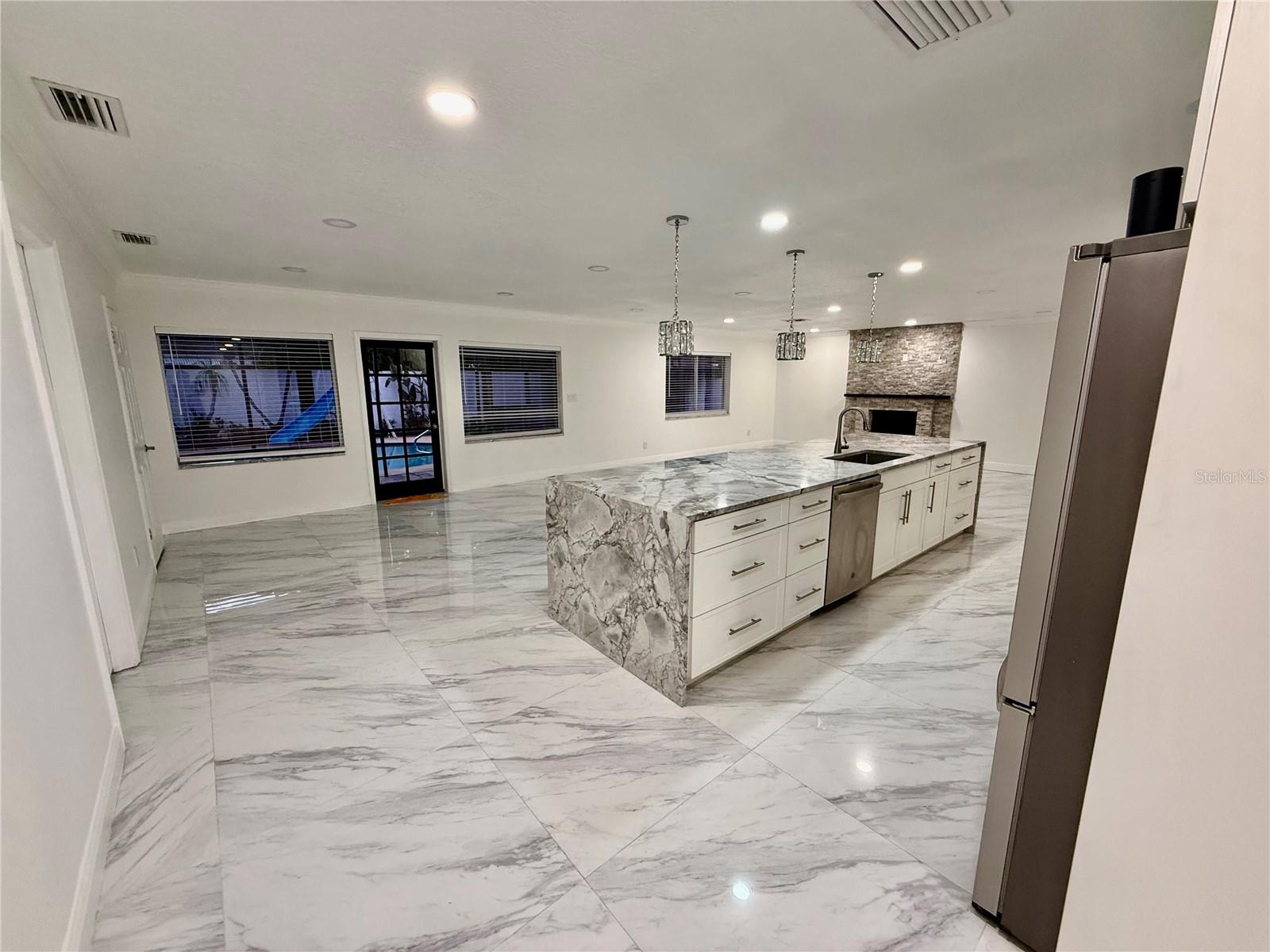 PINECREST VILLA ADD 2 - Residential