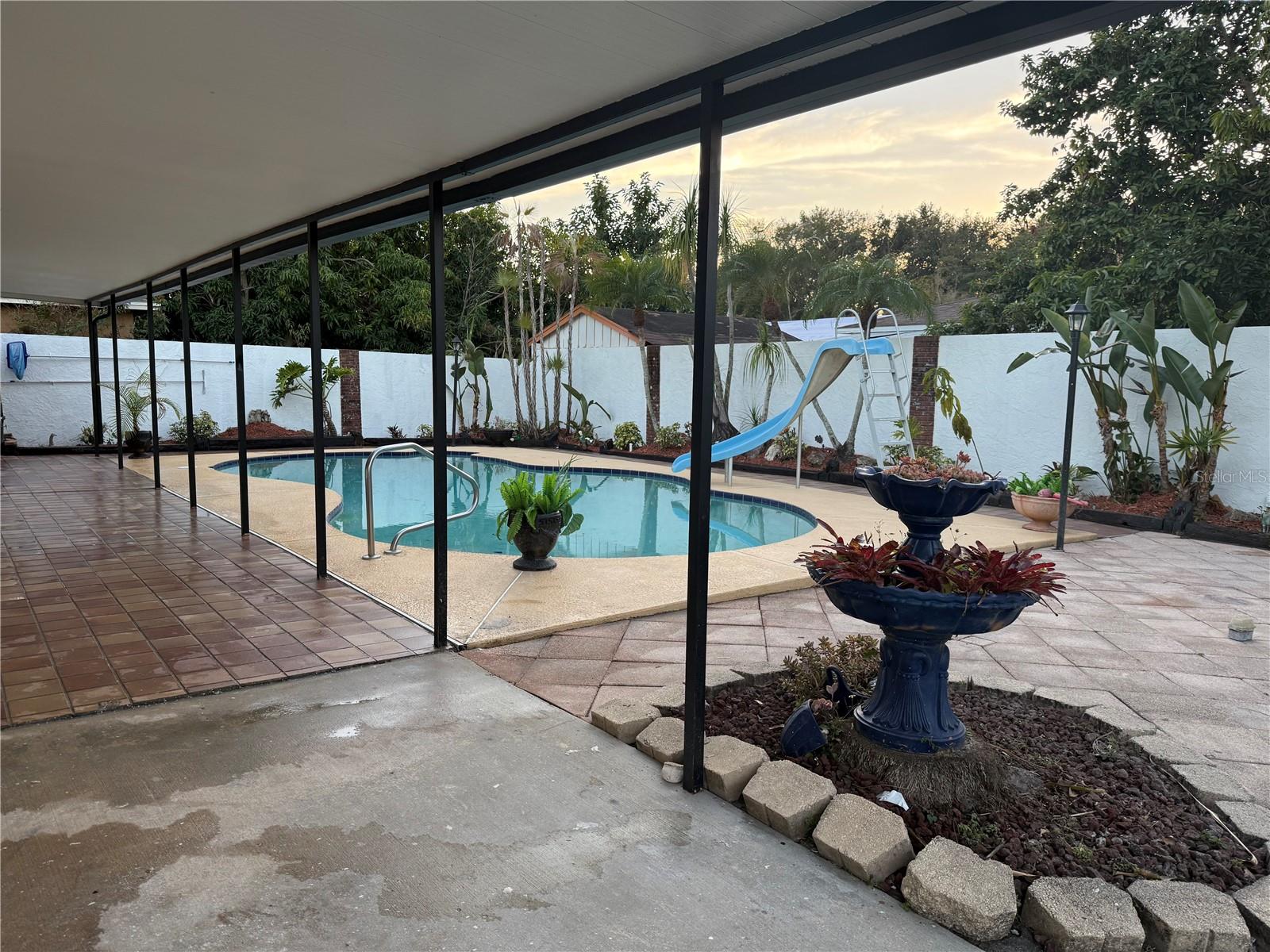 PINECREST VILLA ADD 2 - Residential