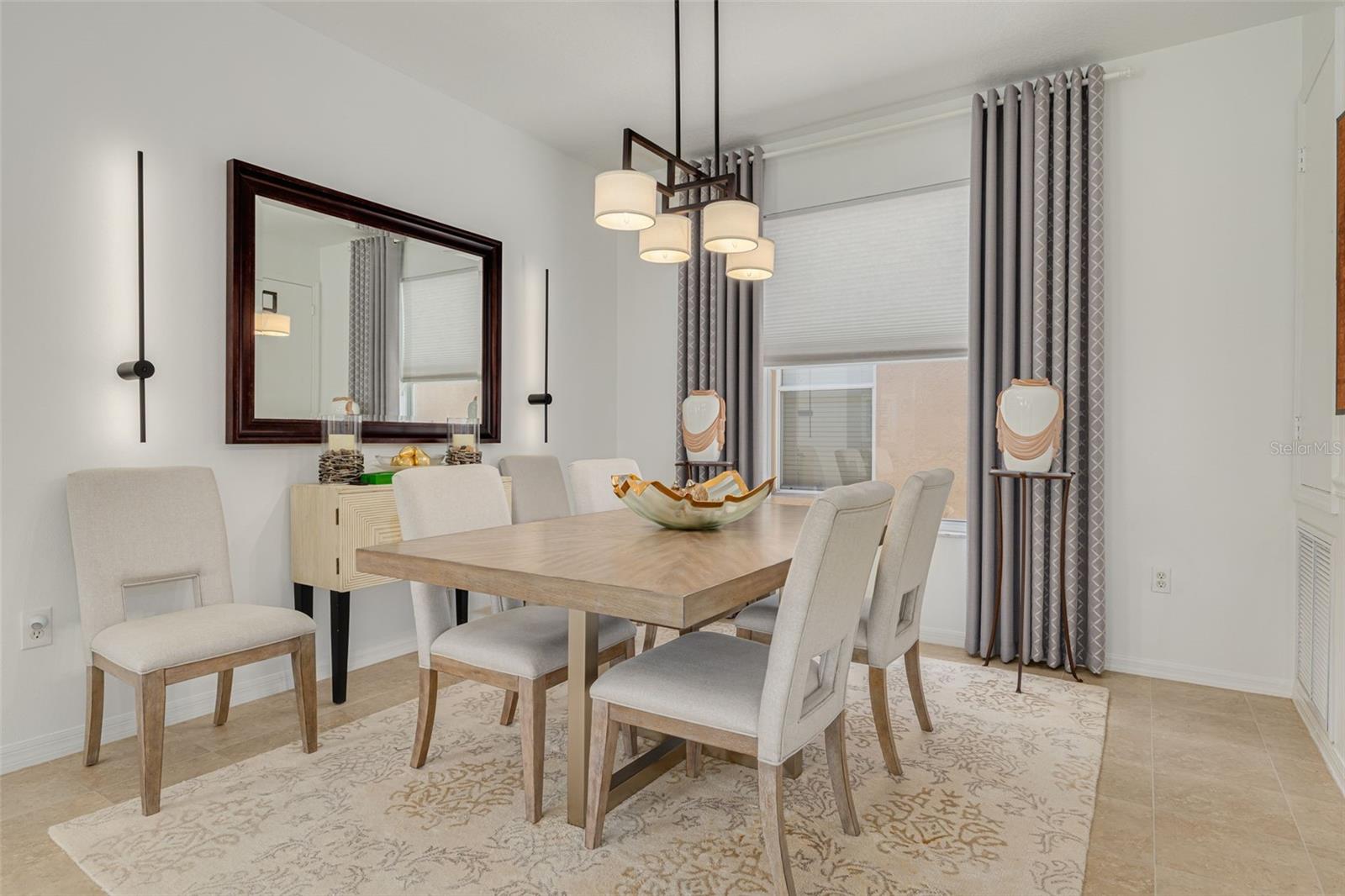 SALEM SQUARE - Residential