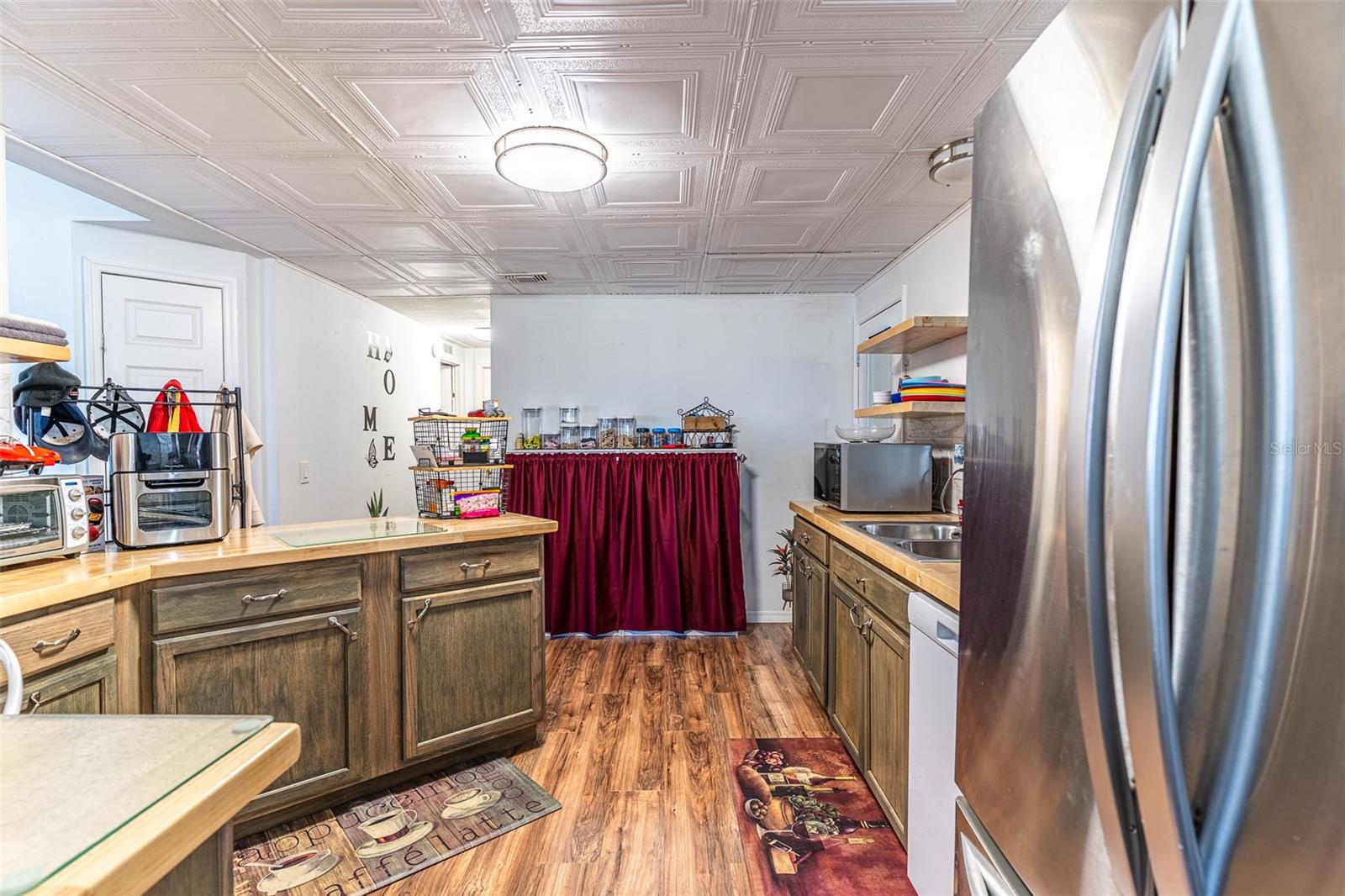 BROOKHAVEN VILLAGE - Residential