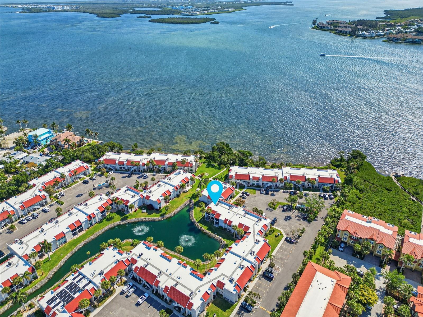 RUNAWAY BAY - Residential