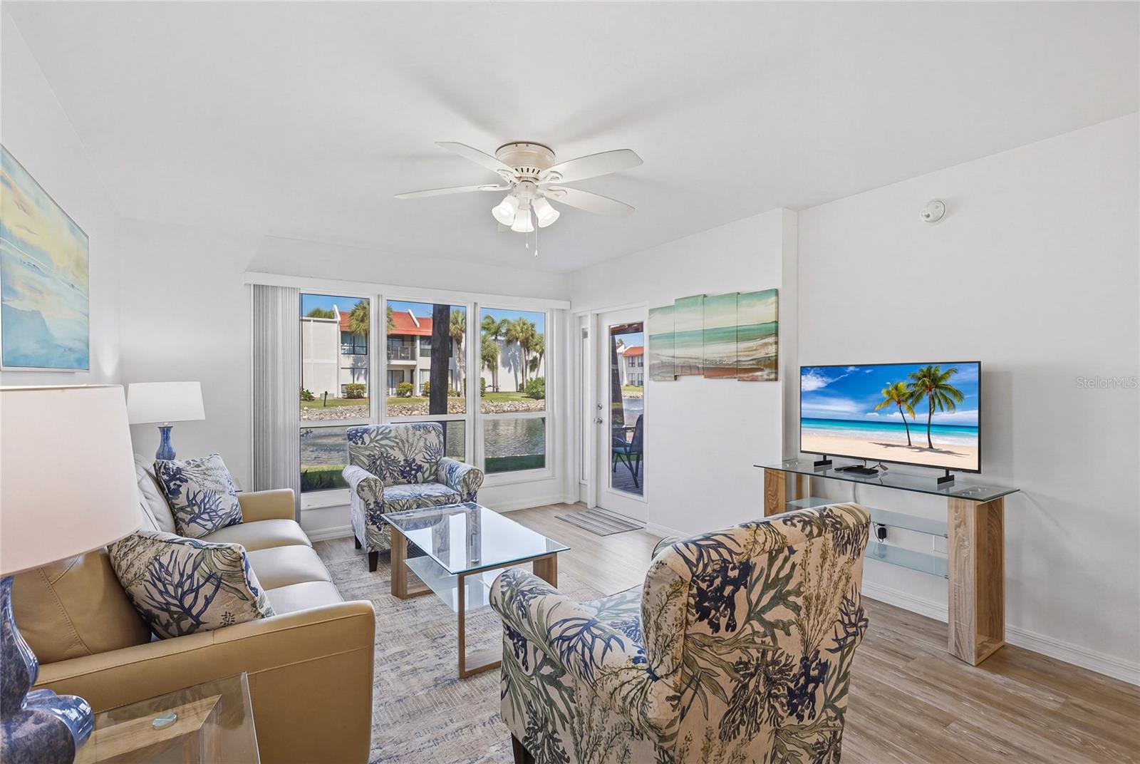 RUNAWAY BAY - Residential