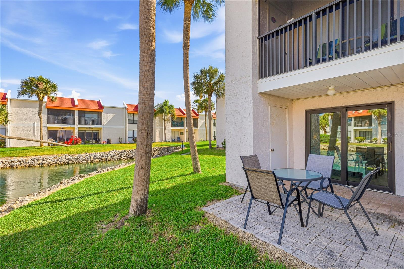 RUNAWAY BAY - Residential