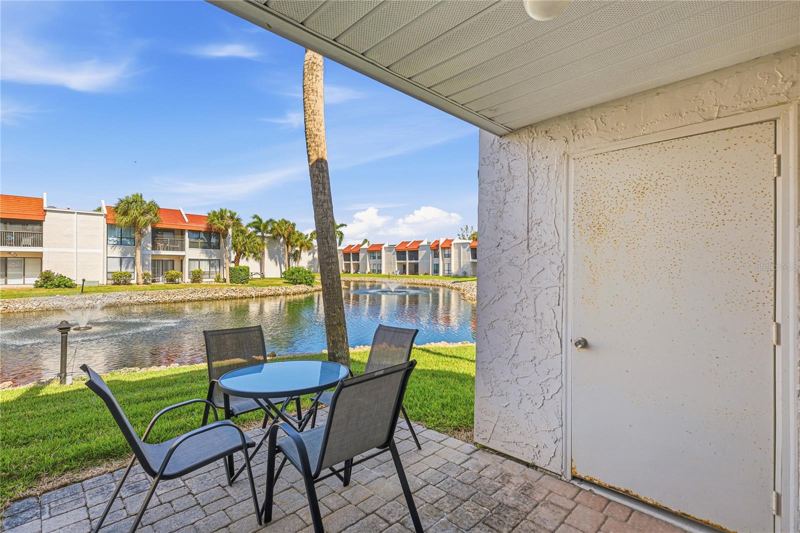RUNAWAY BAY - Residential