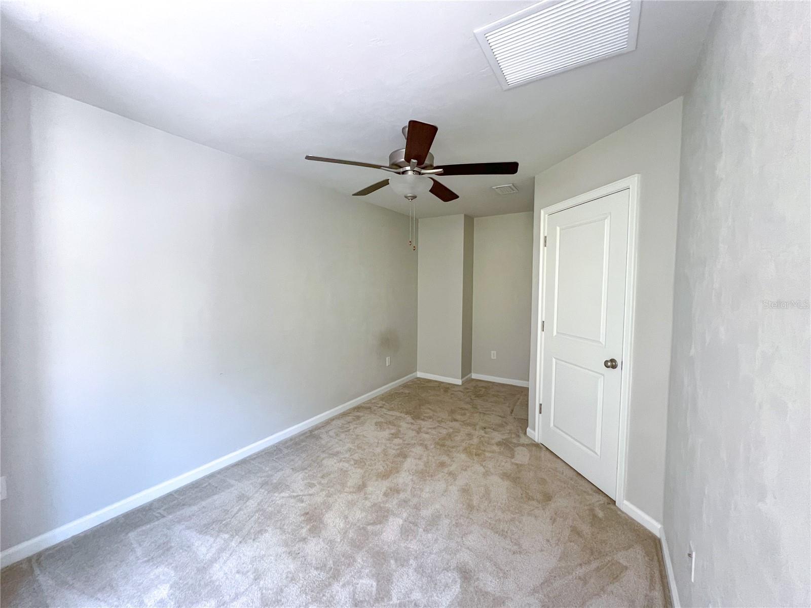 BLUES CREEK - Residential Lease