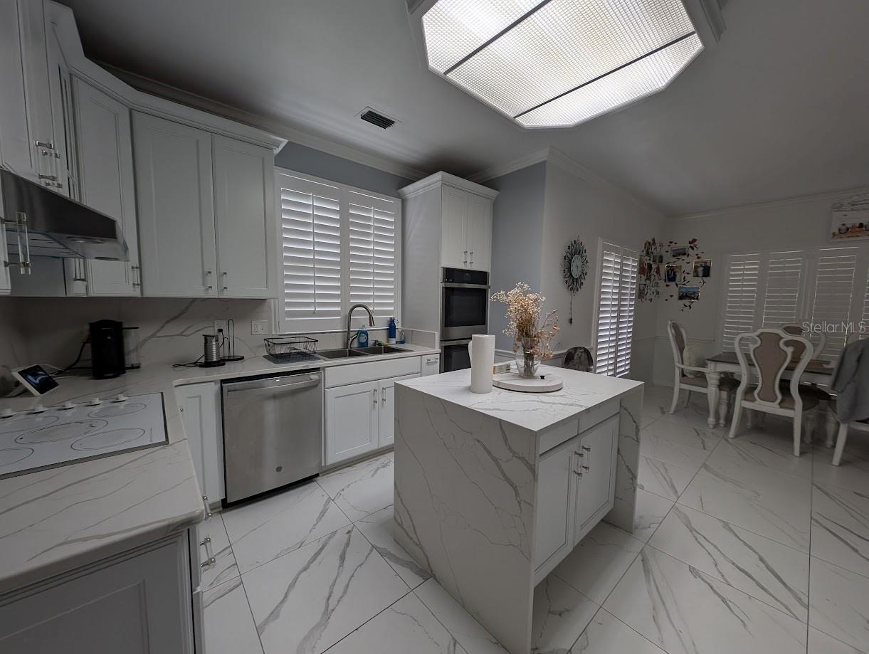 KENSINGTON PARK - Residential Lease