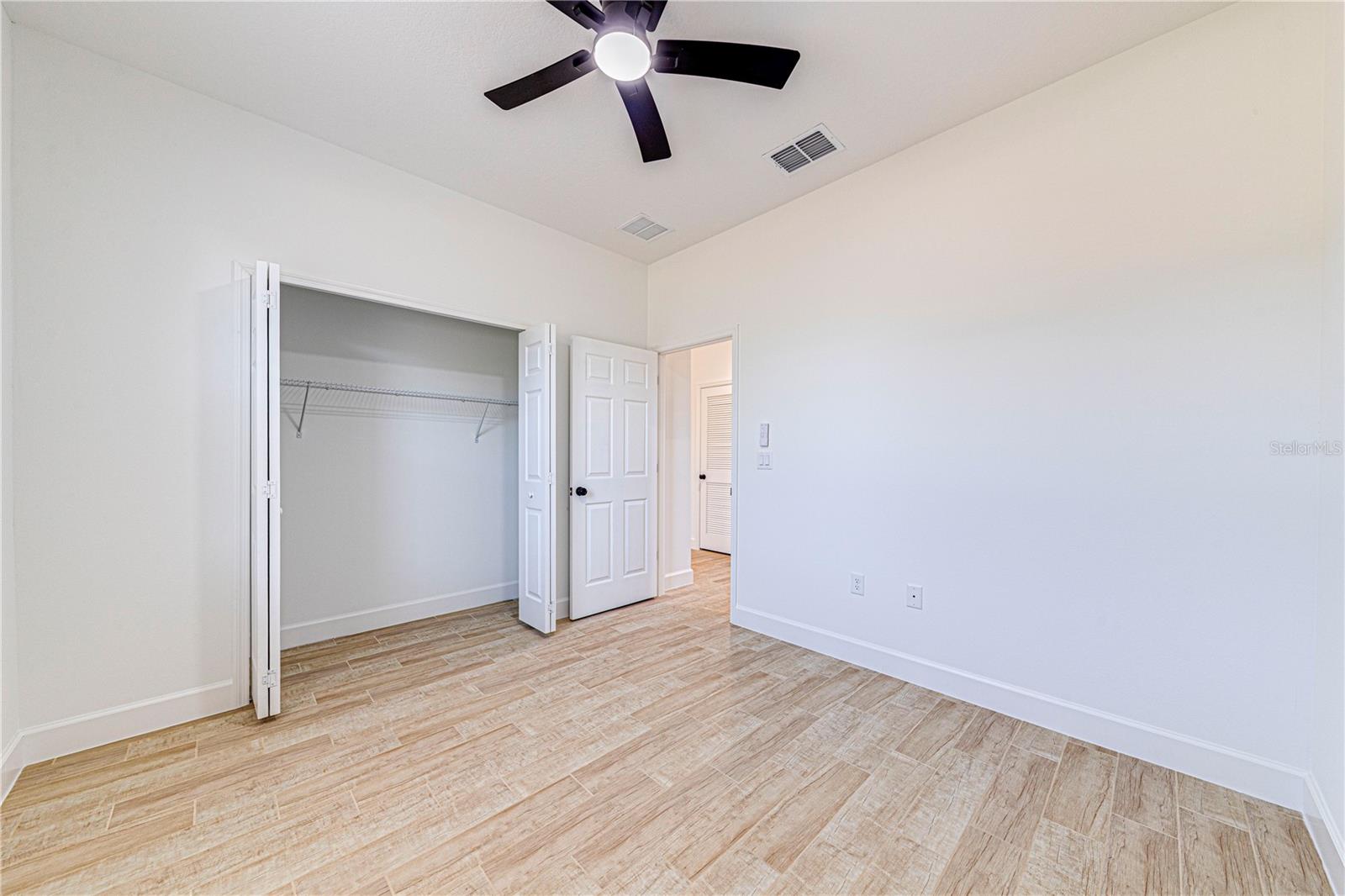 SILVER SPGS SHORES UN 36 - Residential