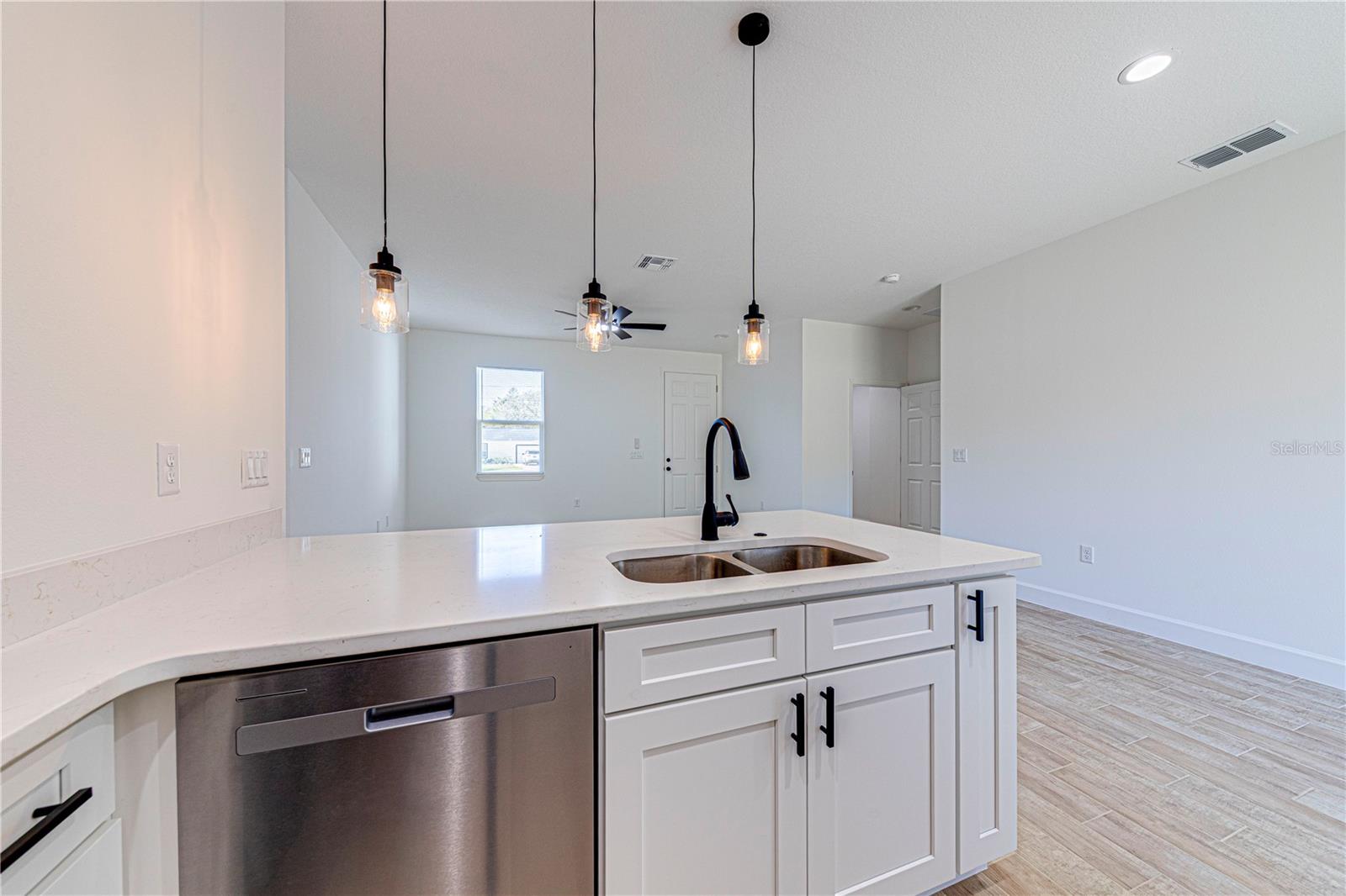 SILVER SPGS SHORES UN 36 - Residential