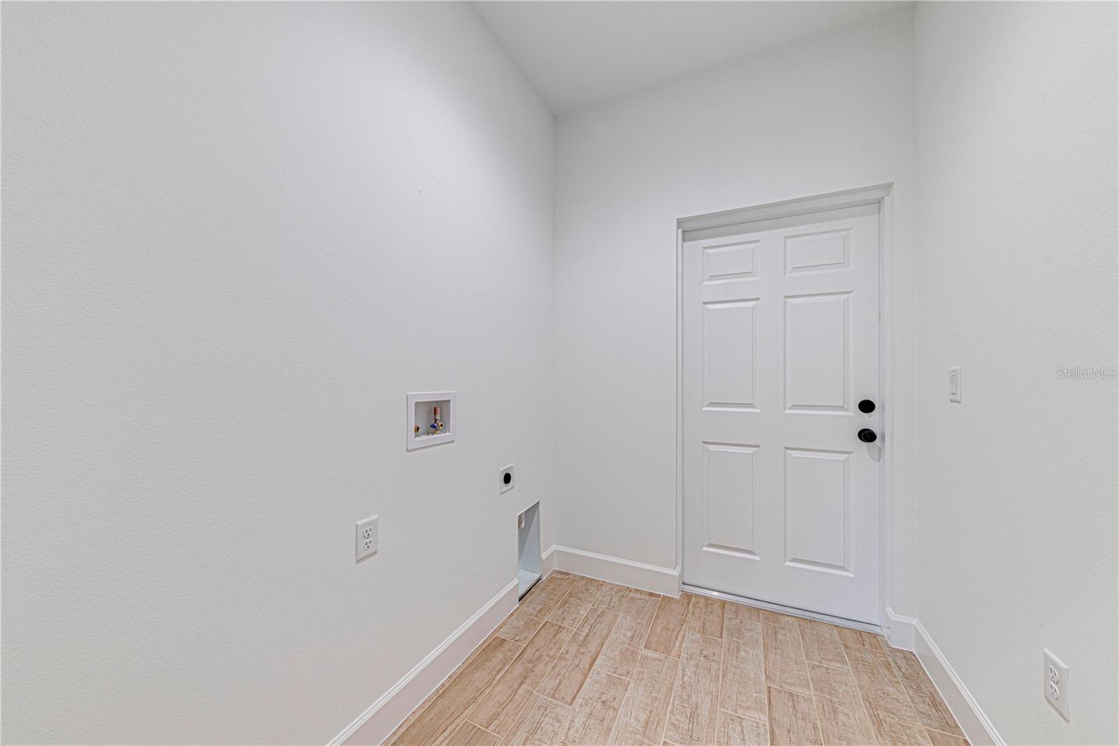 SILVER SPGS SHORES UN 36 - Residential