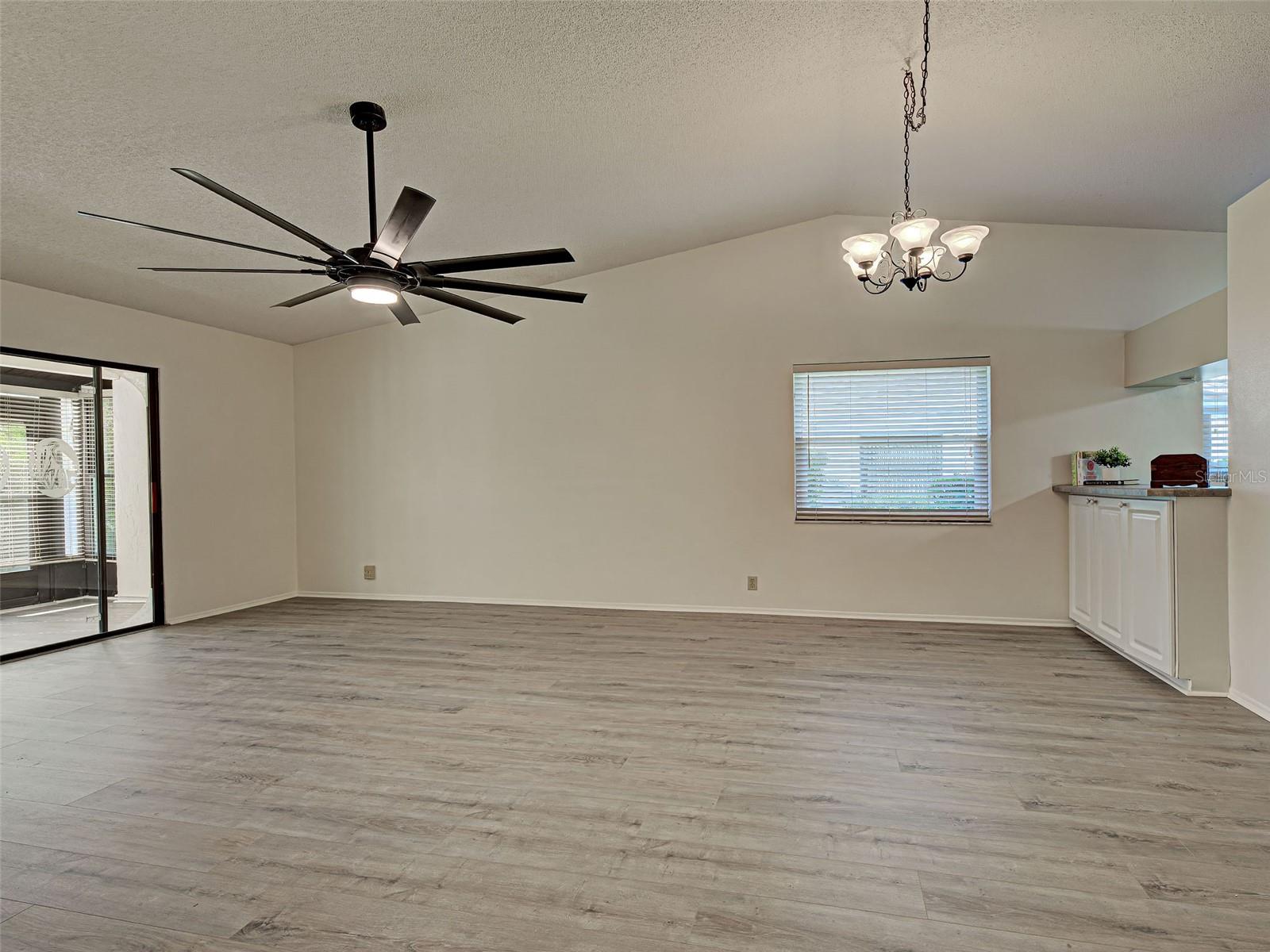 CURRY COVE - Residential