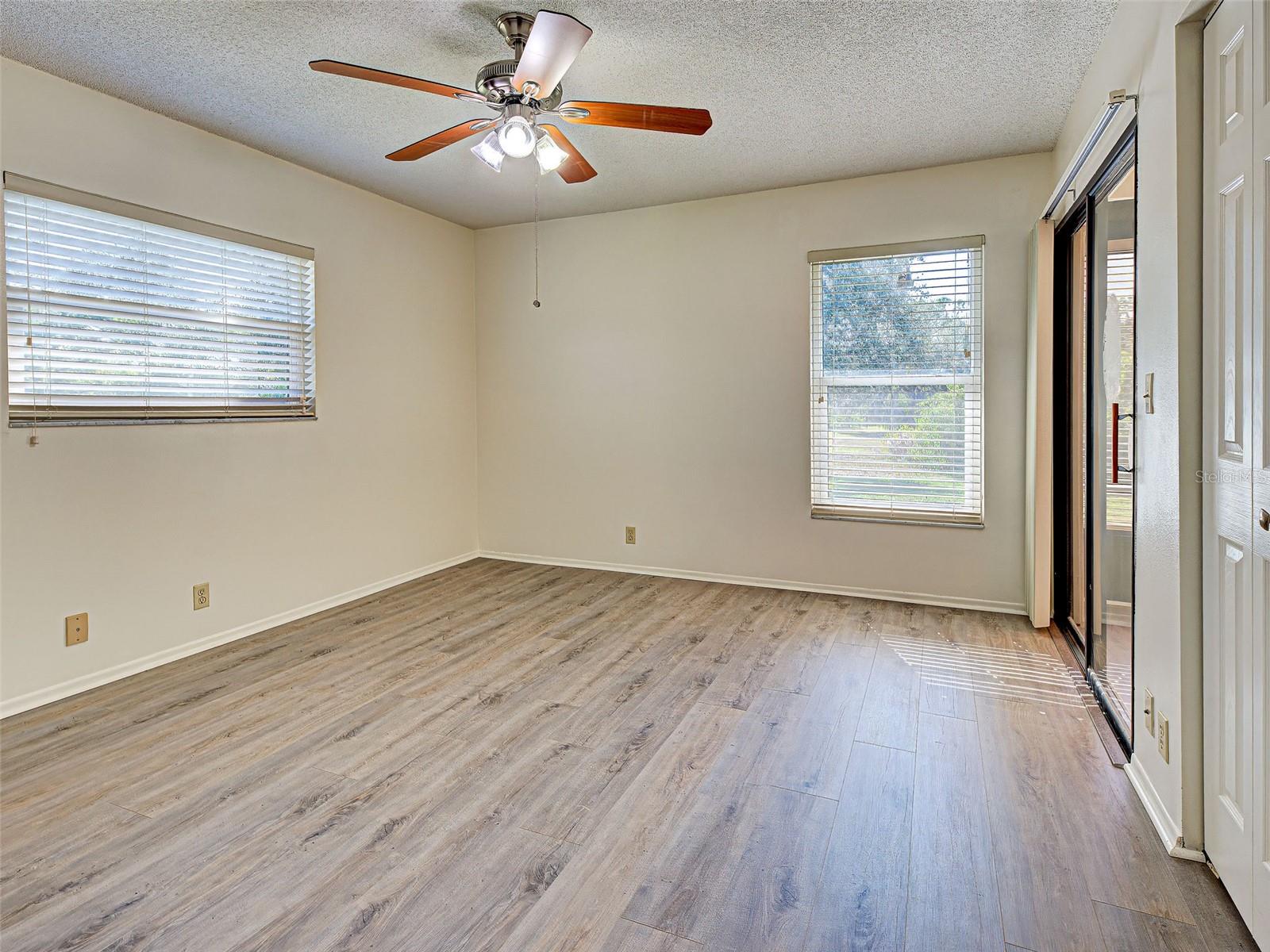 CURRY COVE - Residential