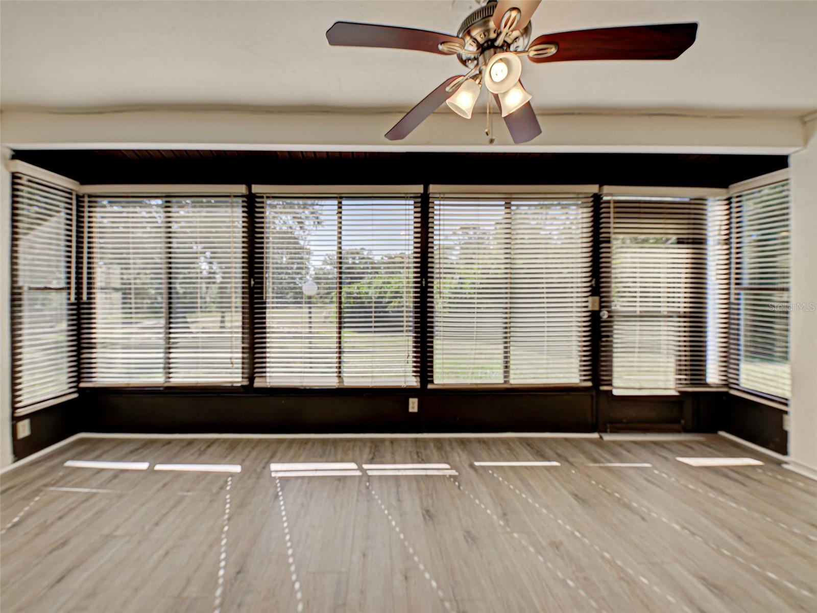 CURRY COVE - Residential