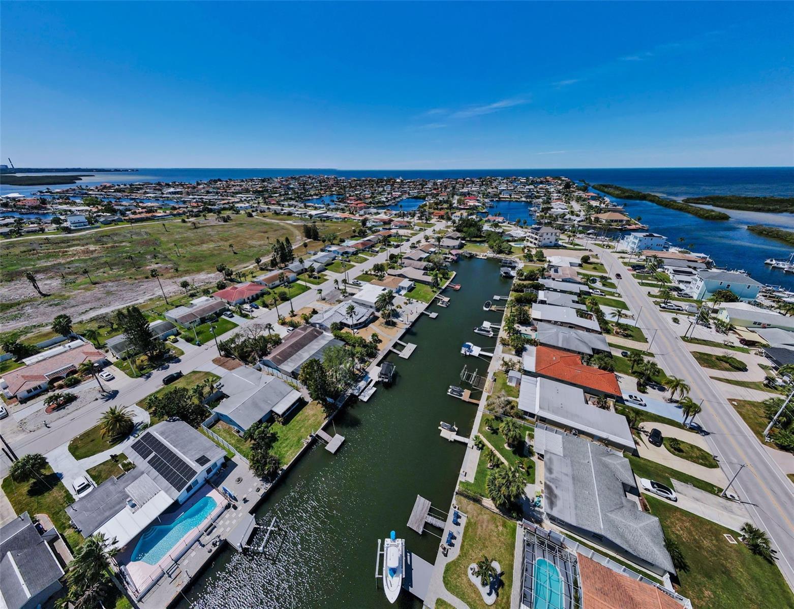 FLOR A MAR - Residential