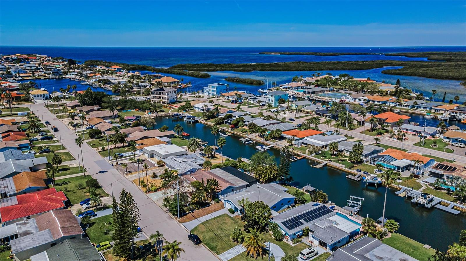 FLOR A MAR - Residential