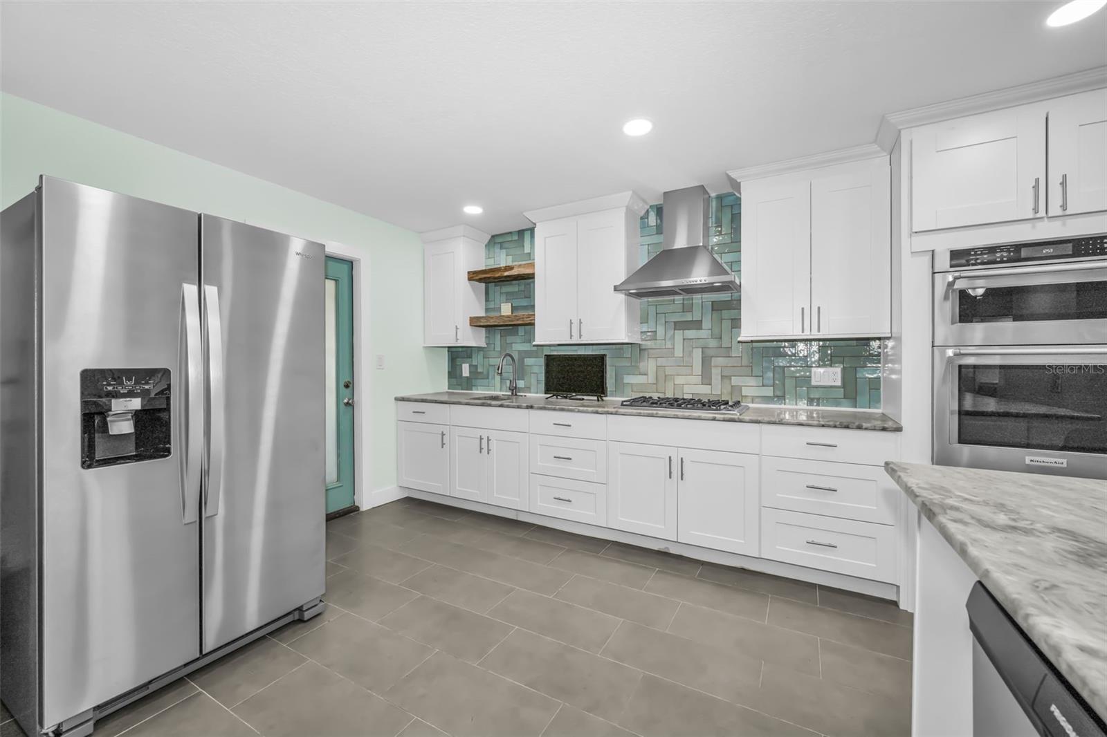 FLOR A MAR - Residential