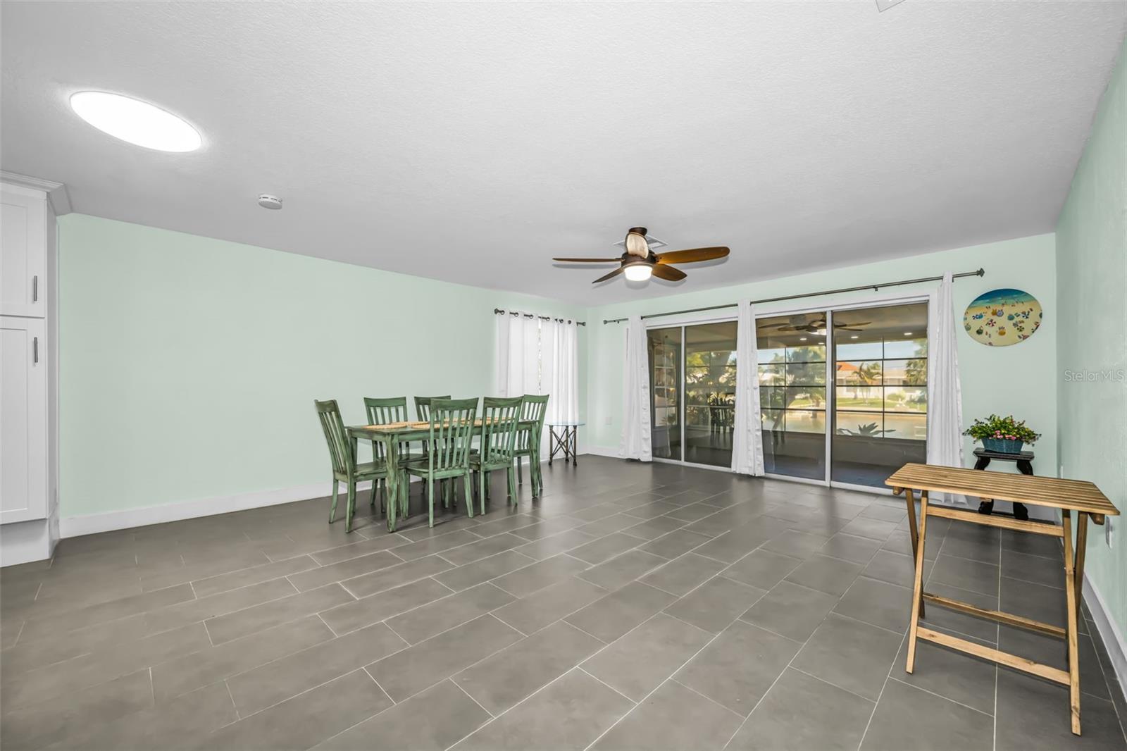 FLOR A MAR - Residential