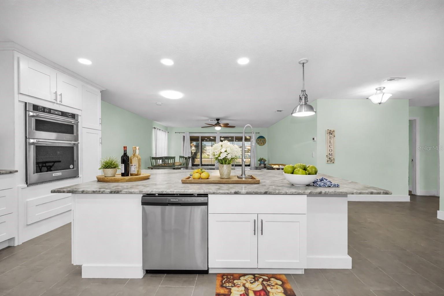 FLOR A MAR - Residential