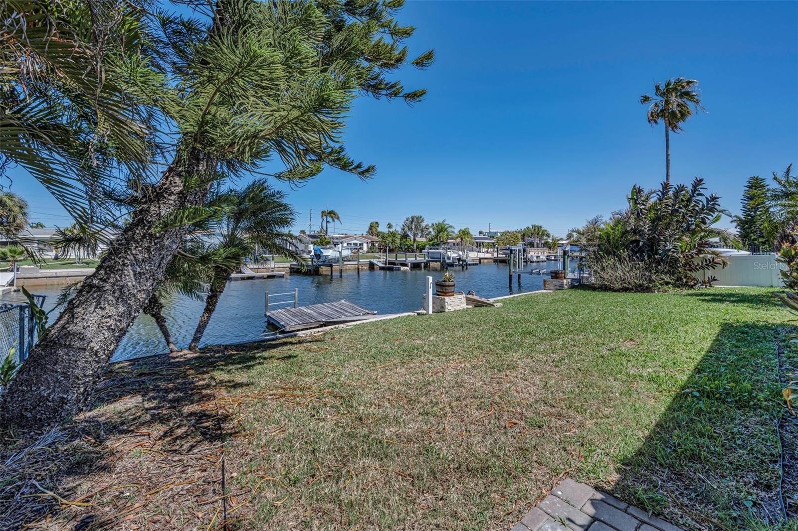 FLOR A MAR - Residential