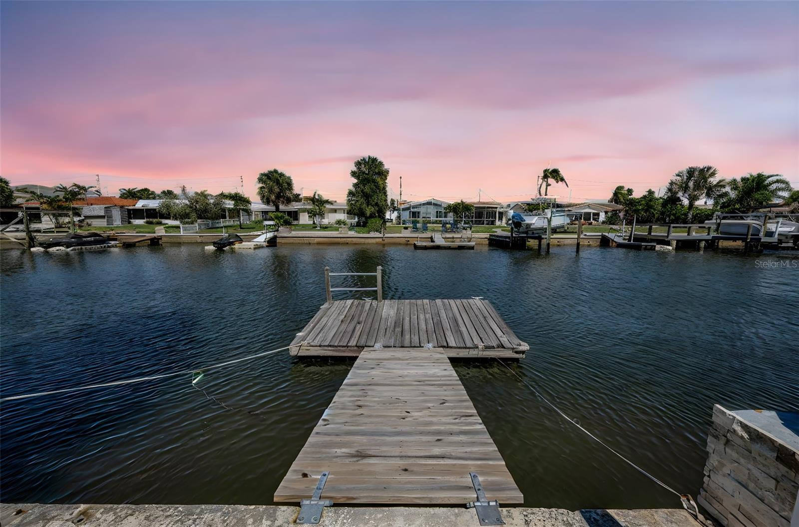 FLOR A MAR - Residential