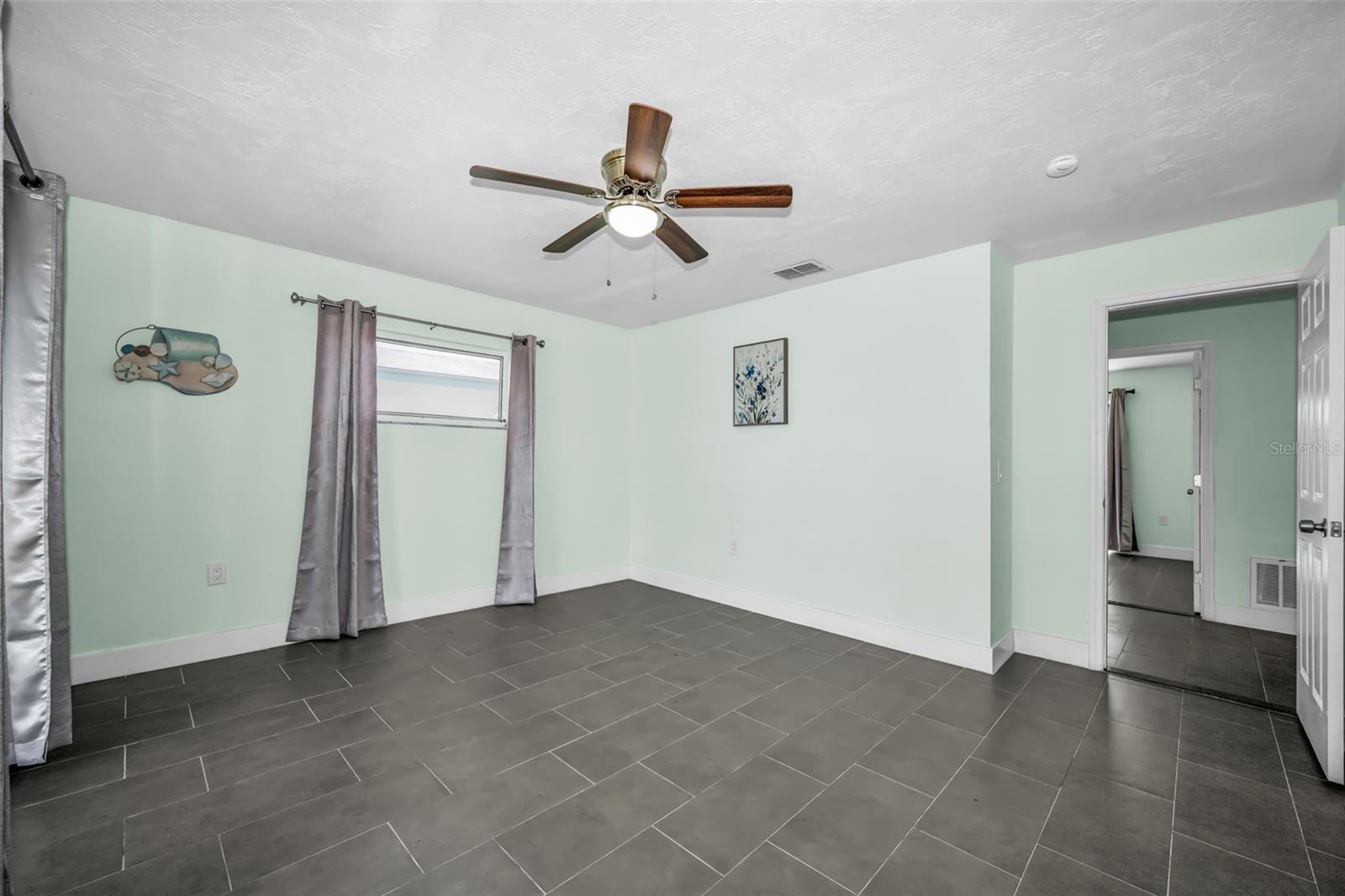 FLOR A MAR - Residential