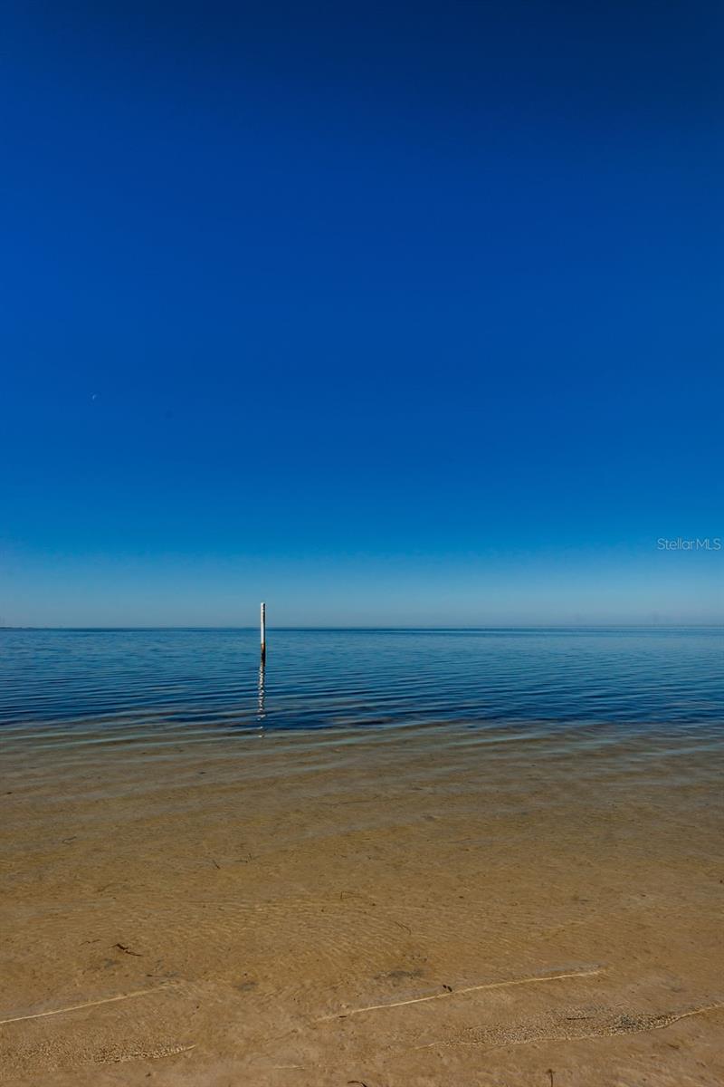 FLOR A MAR - Residential