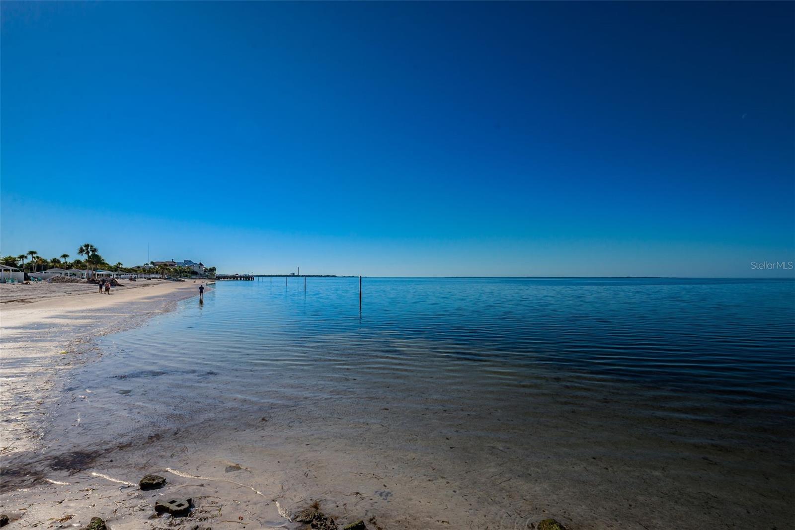 FLOR A MAR - Residential