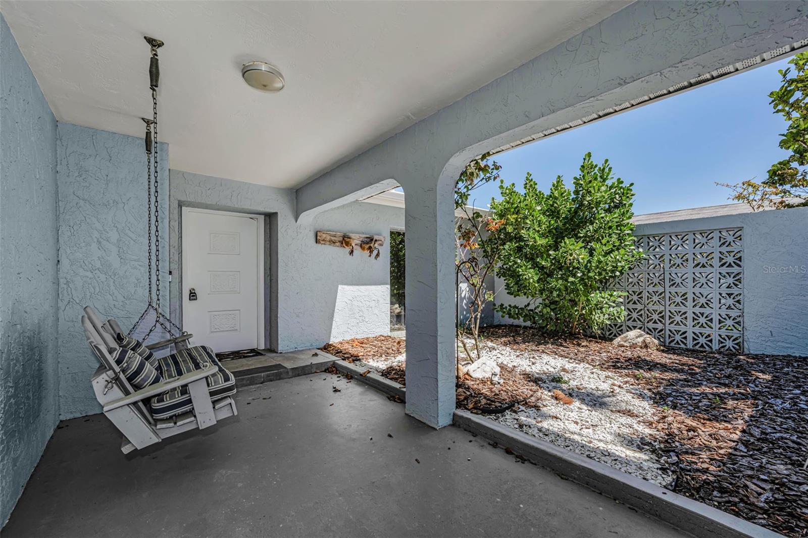 FLOR A MAR - Residential