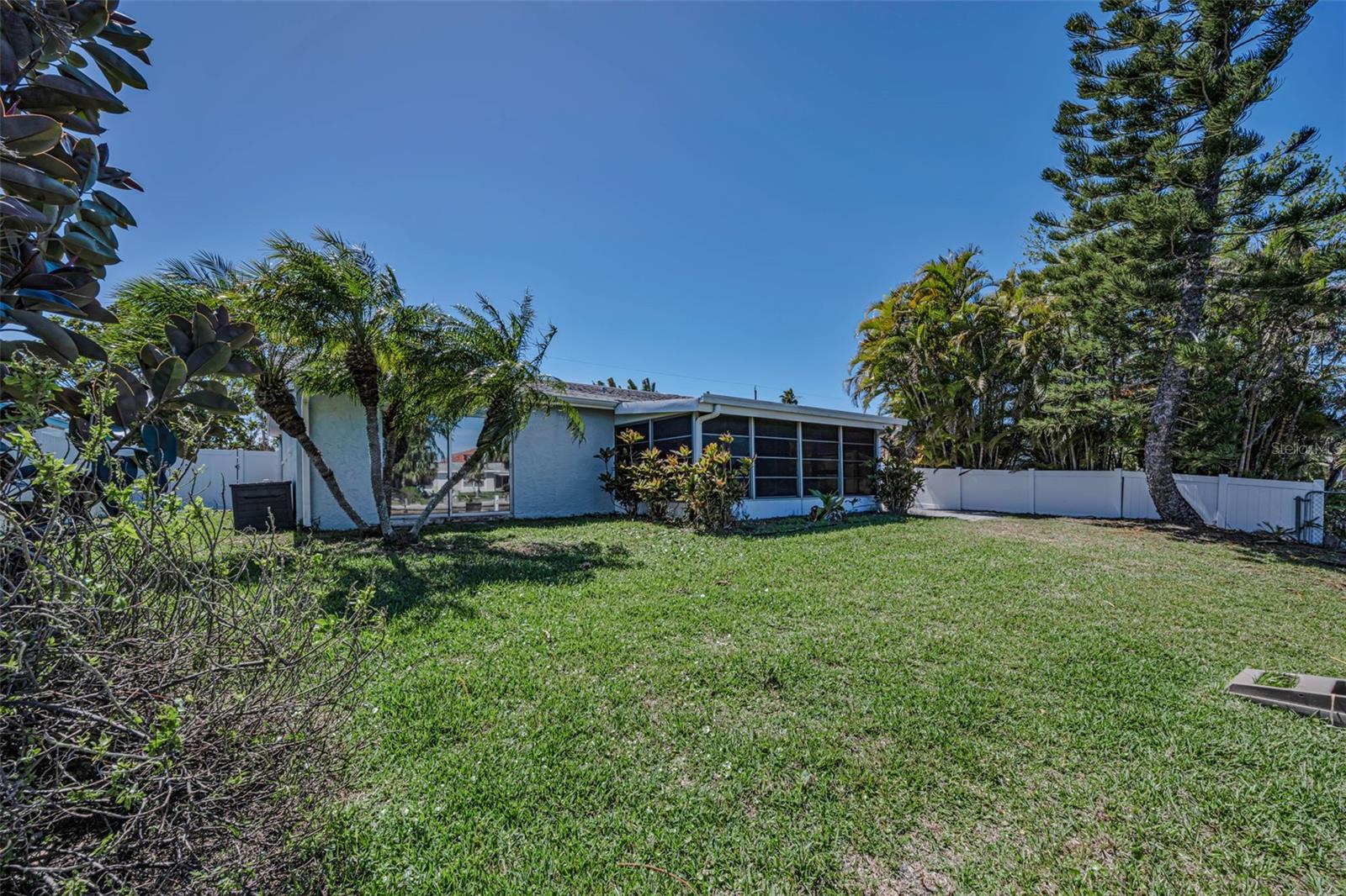 FLOR A MAR - Residential