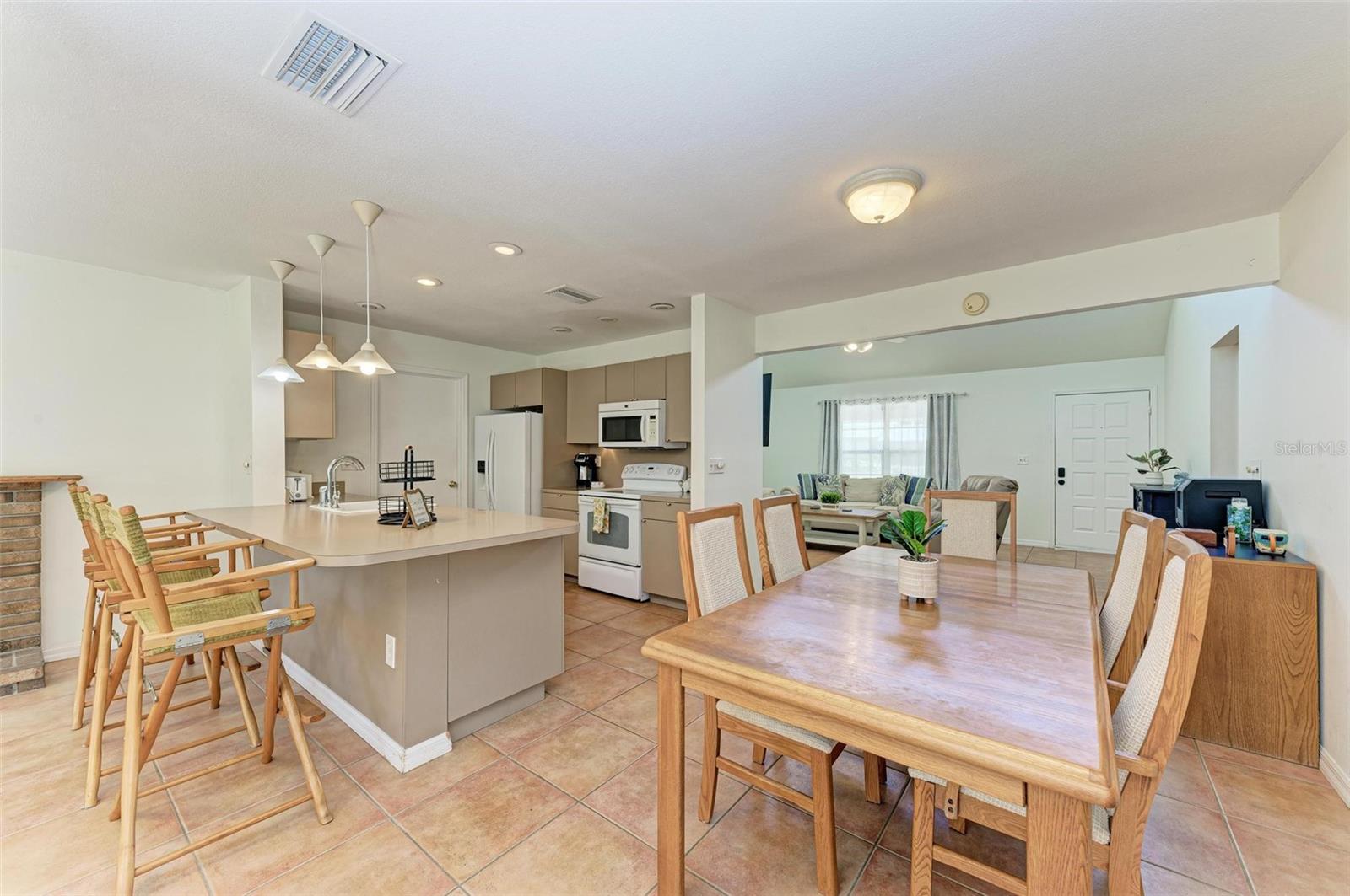 WOODBURY - Residential Lease