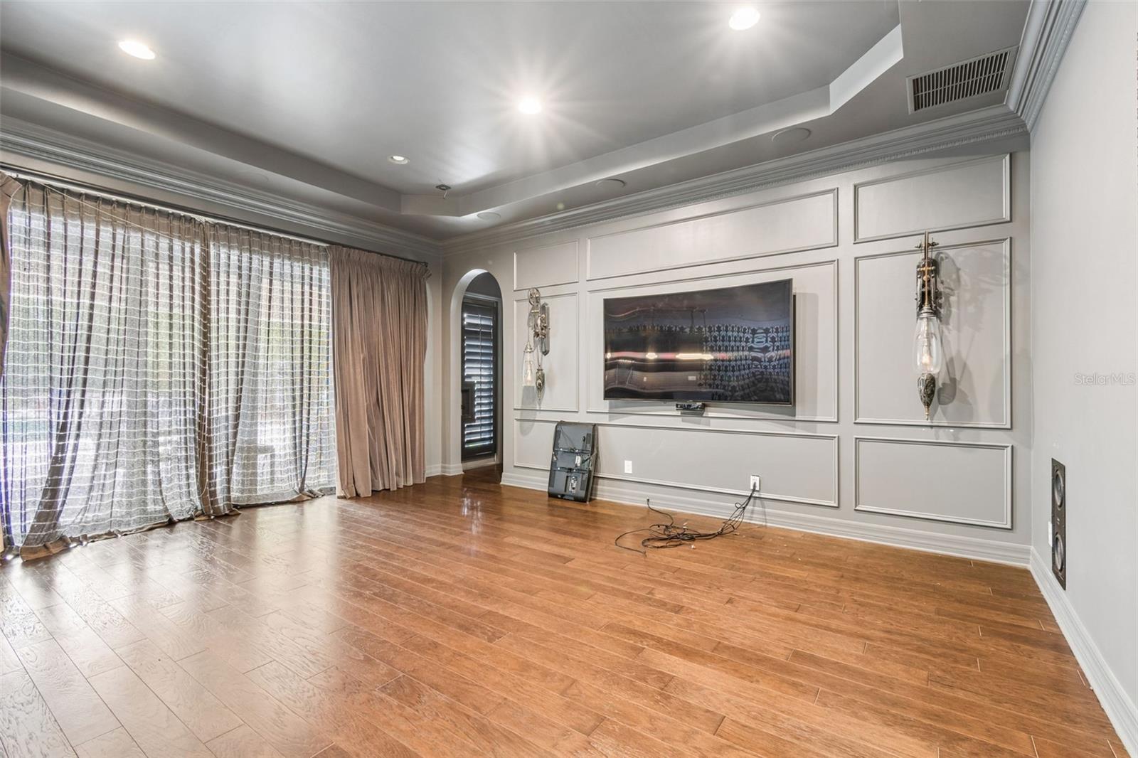 RETREAT AT CARROLLWOOD - Residential