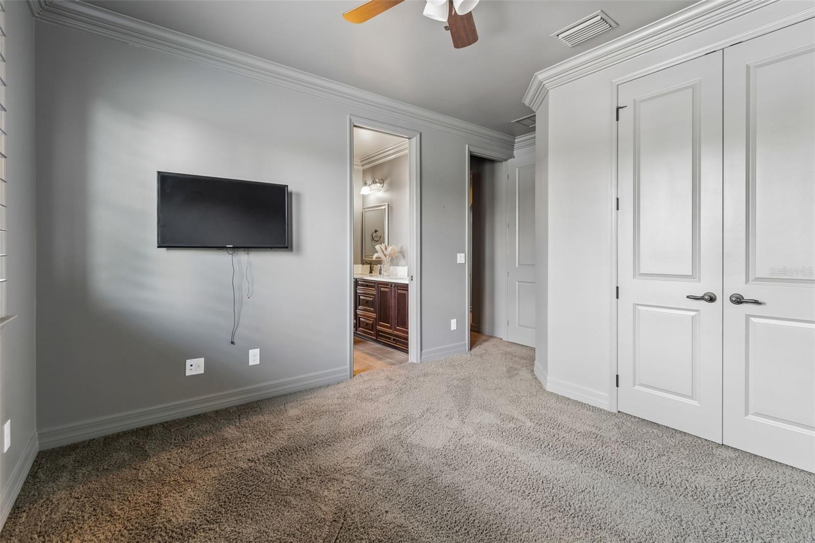 RETREAT AT CARROLLWOOD - Residential