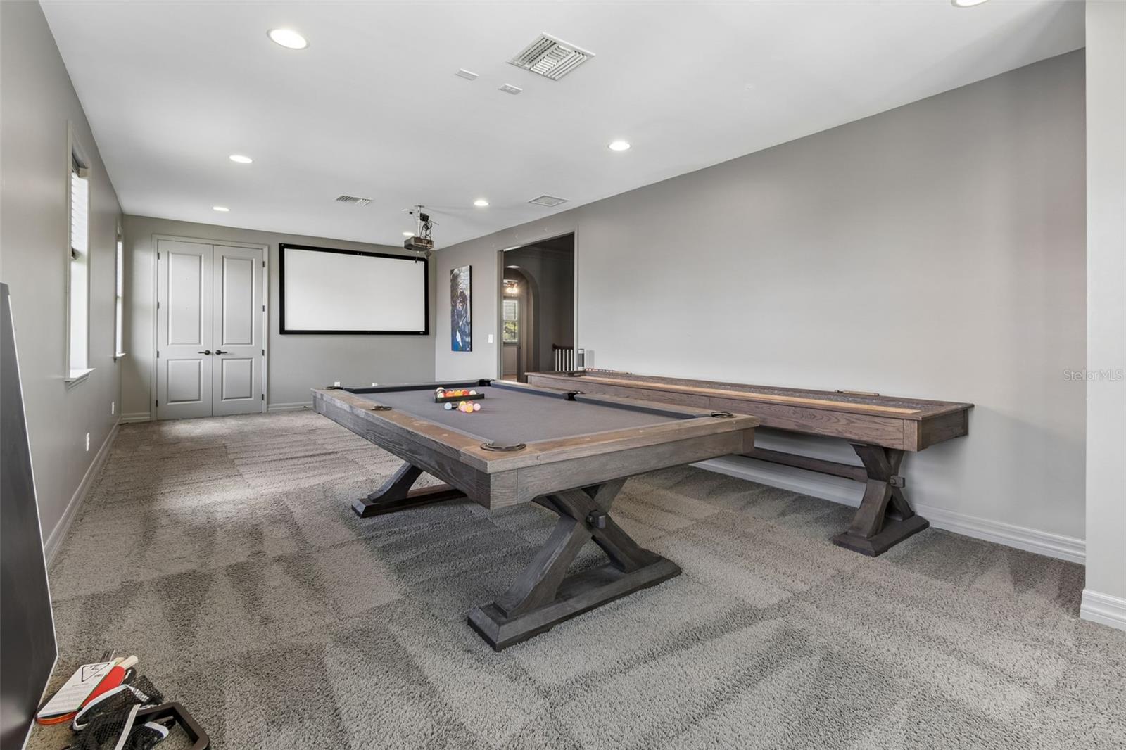 RETREAT AT CARROLLWOOD - Residential