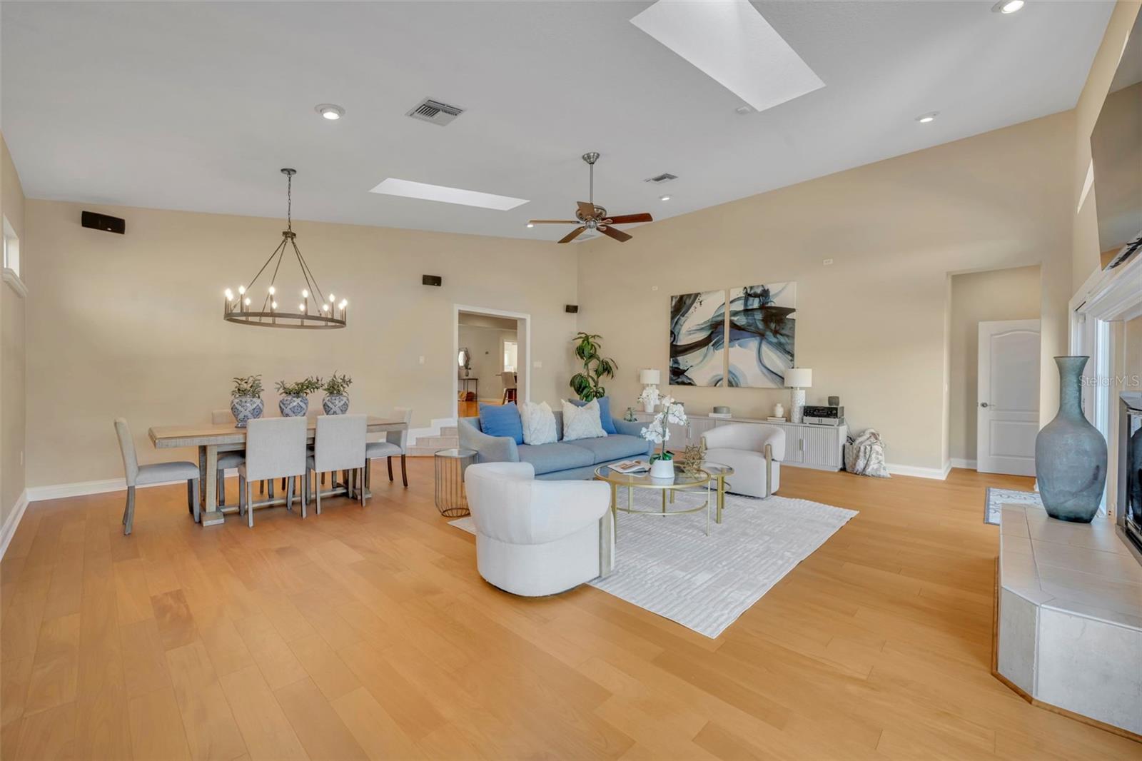 DEAN HIGHLANDS - Residential