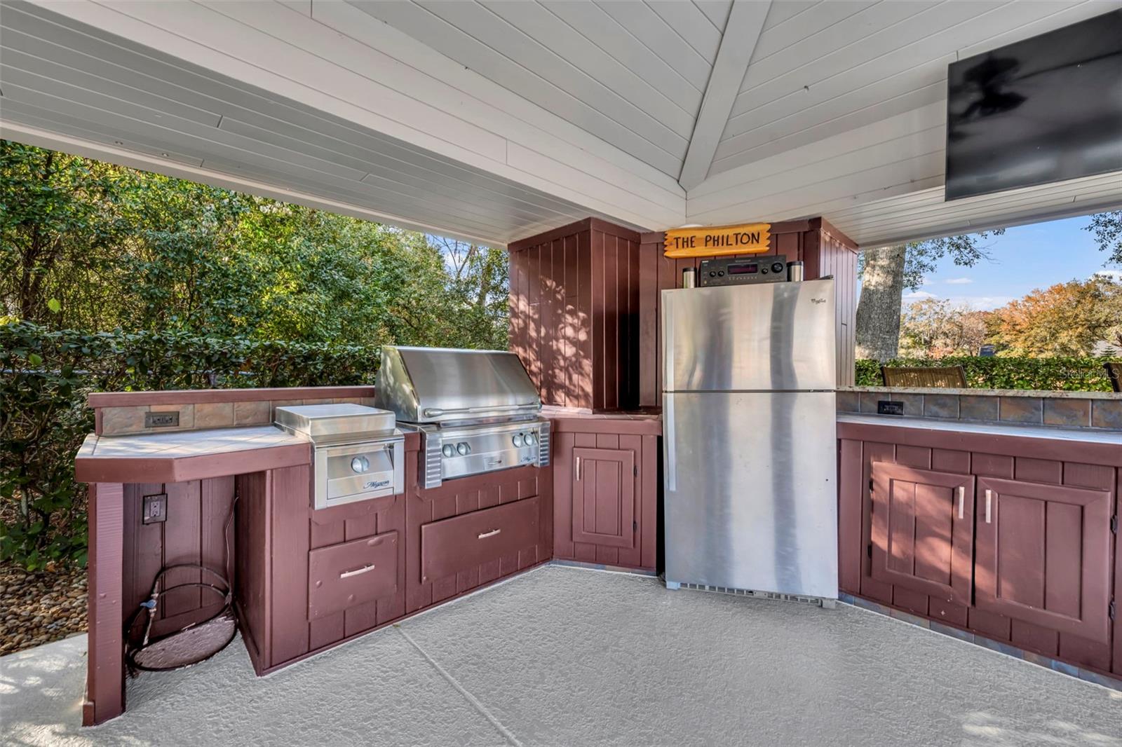 DEAN HIGHLANDS - Residential