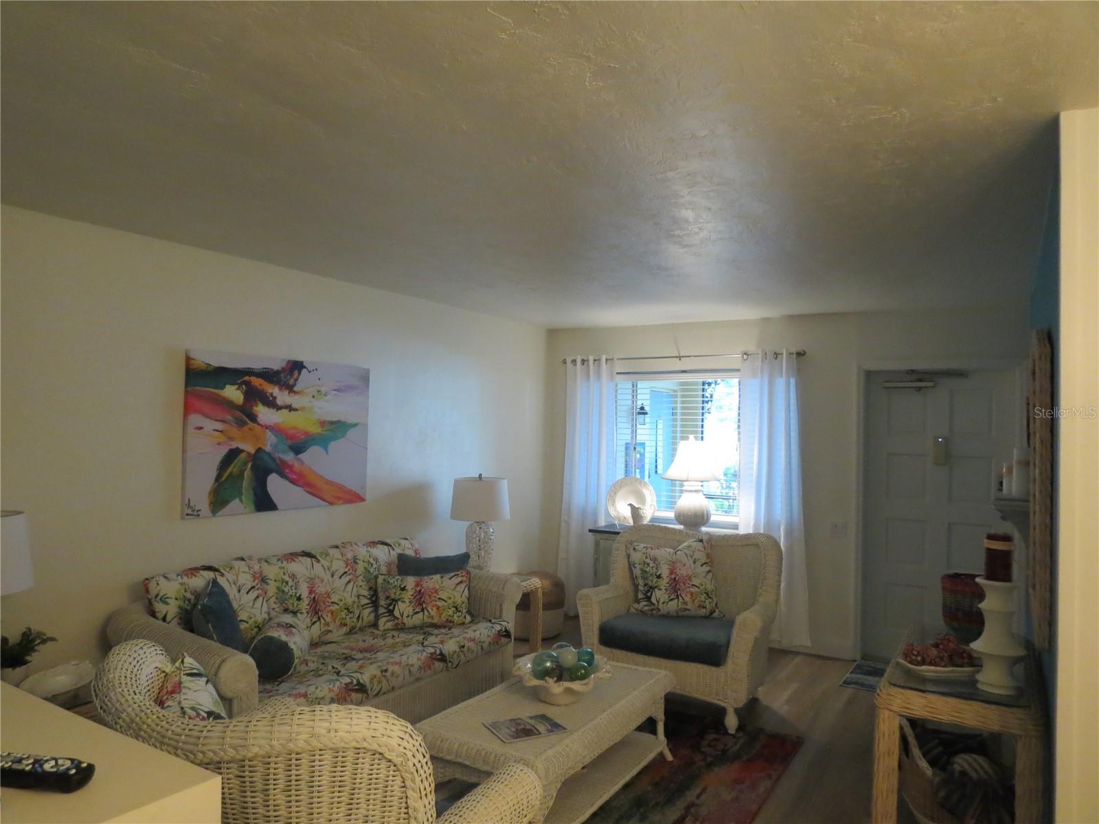 NEW ORLEANS APTS - Residential Lease