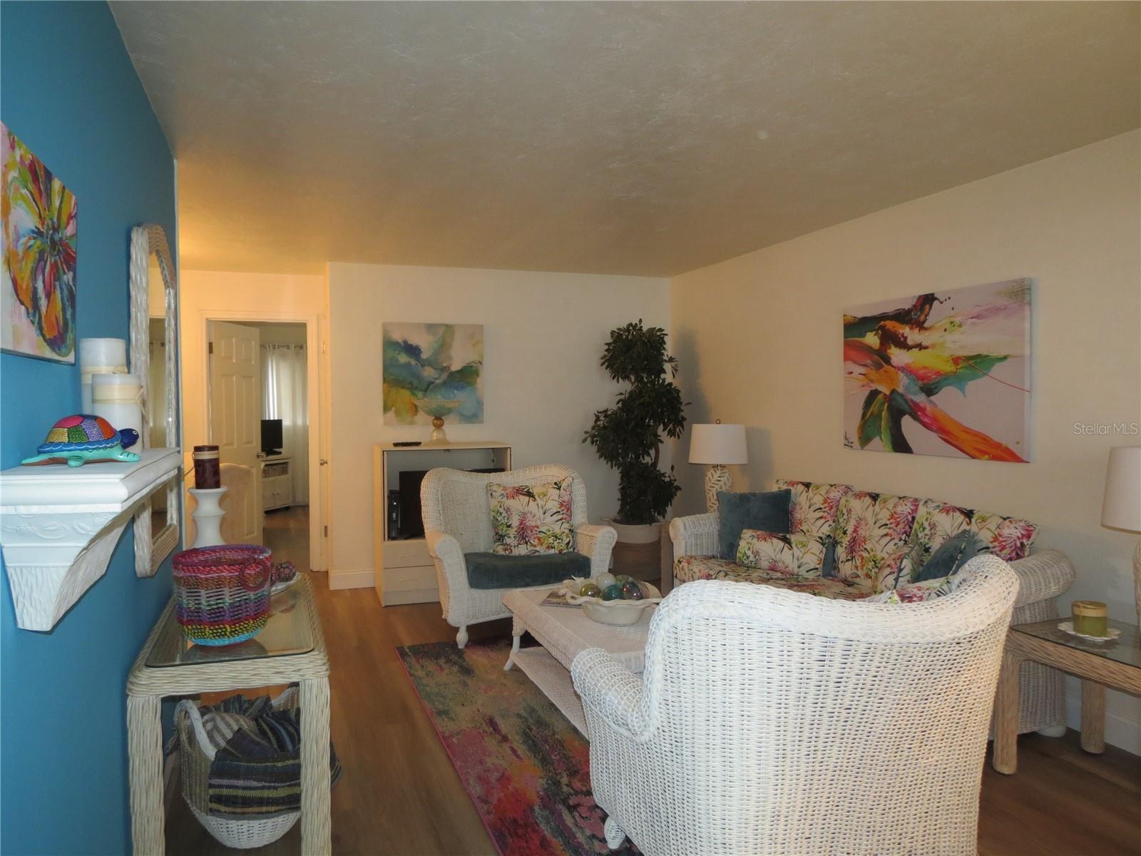 NEW ORLEANS APTS - Residential Lease