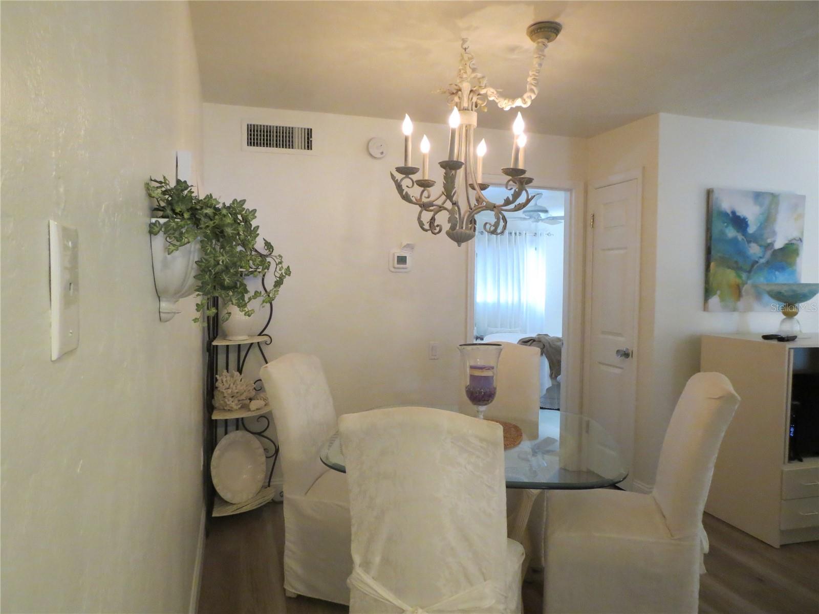 NEW ORLEANS APTS - Residential Lease