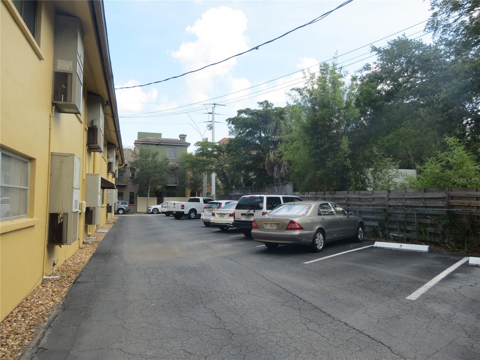 NEW ORLEANS APTS - Residential Lease