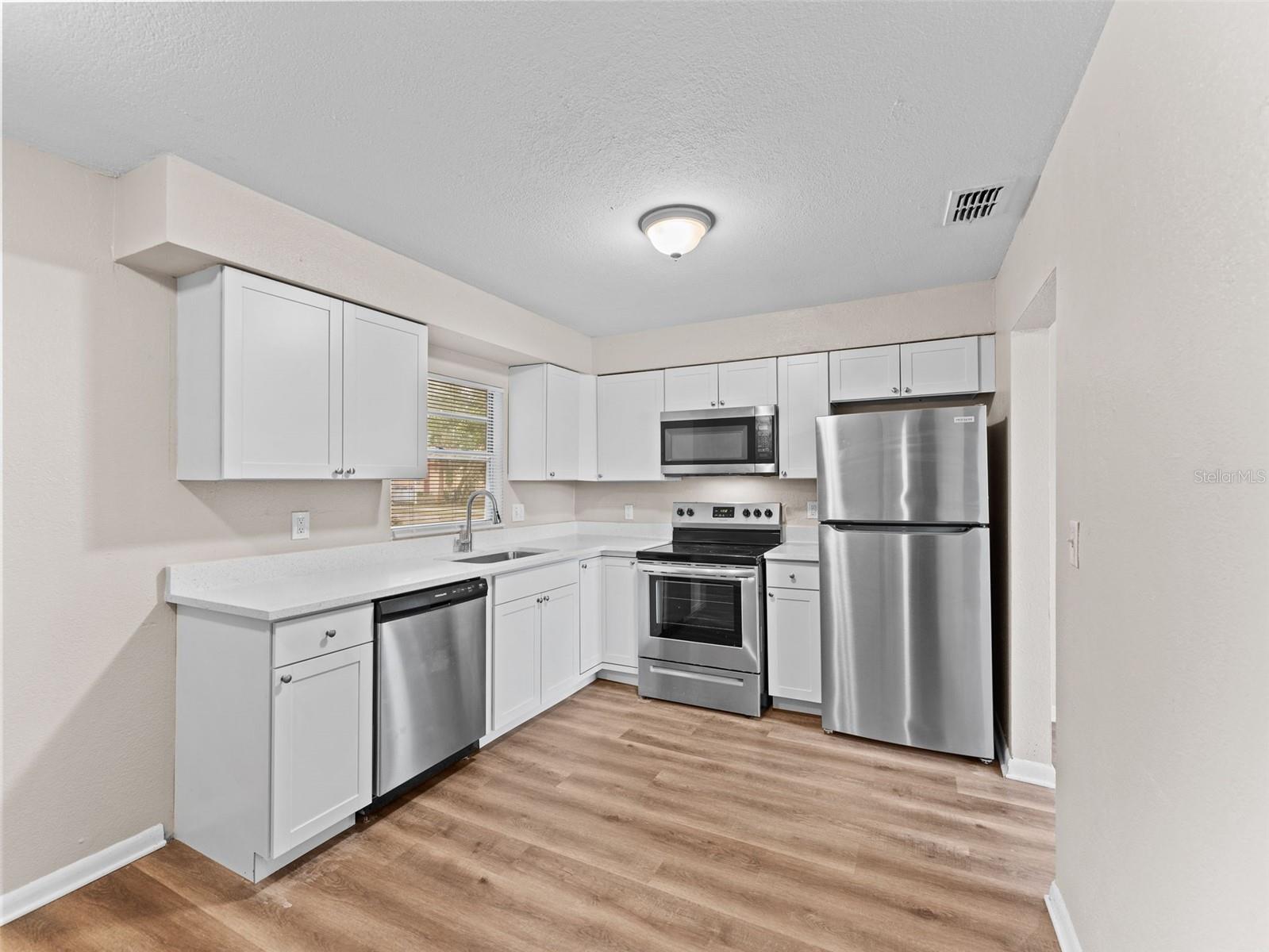 PEELER HEIGHTS - Residential Lease