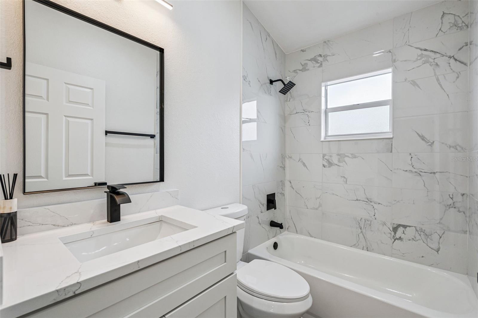 TWIN LAKES AT CHRISTINA PH 01 - Residential