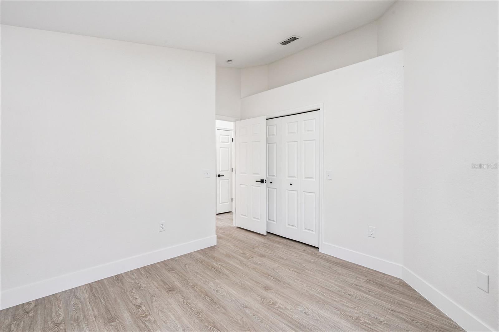 TWIN LAKES AT CHRISTINA PH 01 - Residential