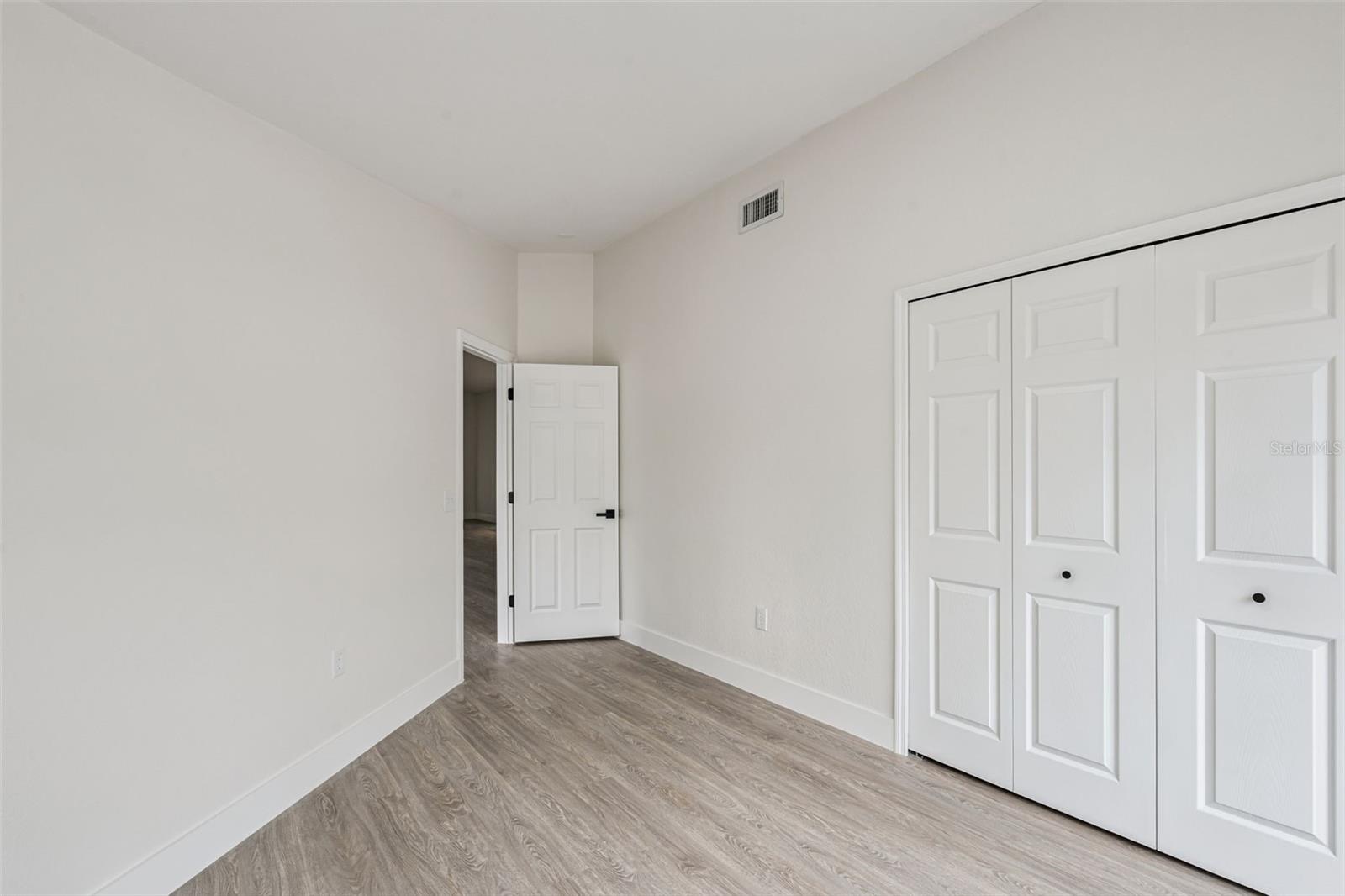 TWIN LAKES AT CHRISTINA PH 01 - Residential