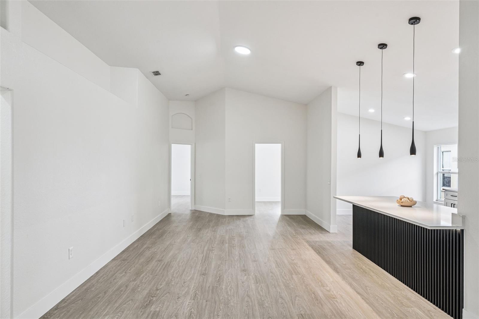 TWIN LAKES AT CHRISTINA PH 01 - Residential