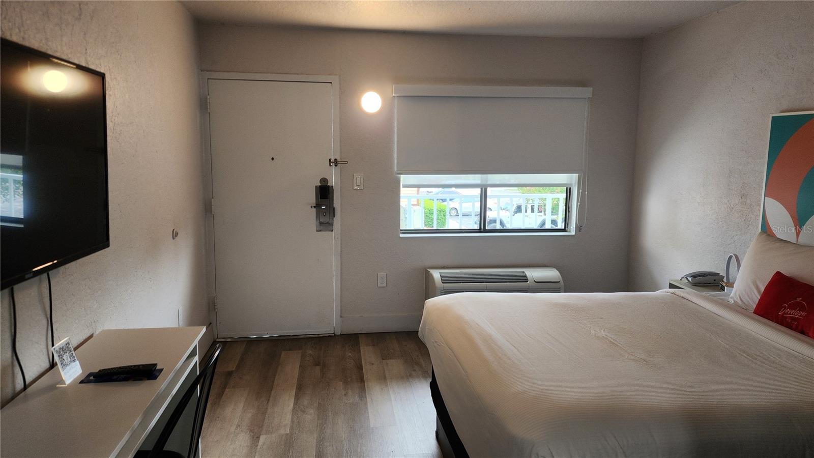5367 W IRLO BRONSON MEMORIAL HIGHWAY 3-216