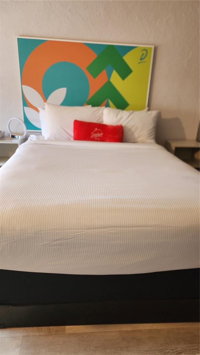 GREENPOINT ESSENTIAL HOTEL CONDO - Residential