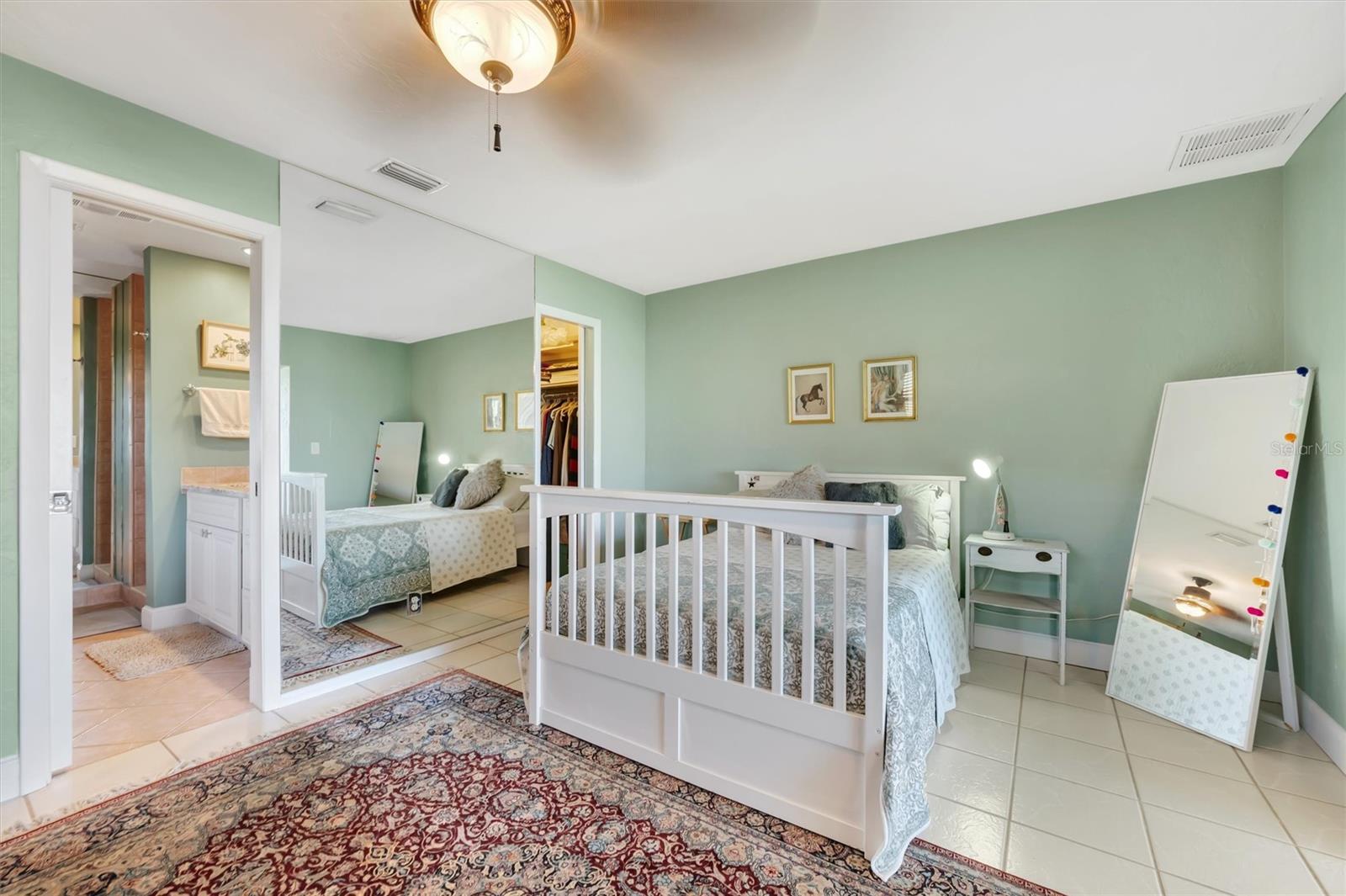 THREE PALMS POINT - Residential