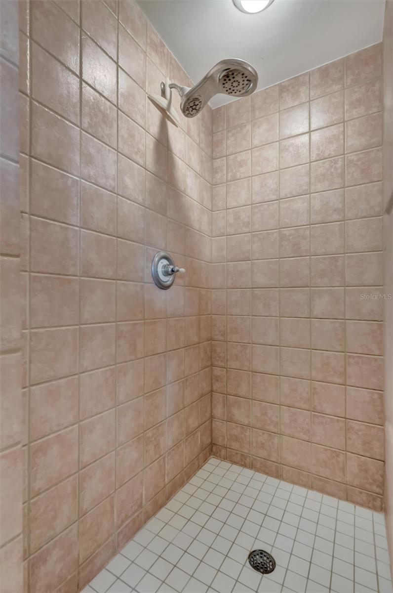 THREE PALMS POINT - Residential