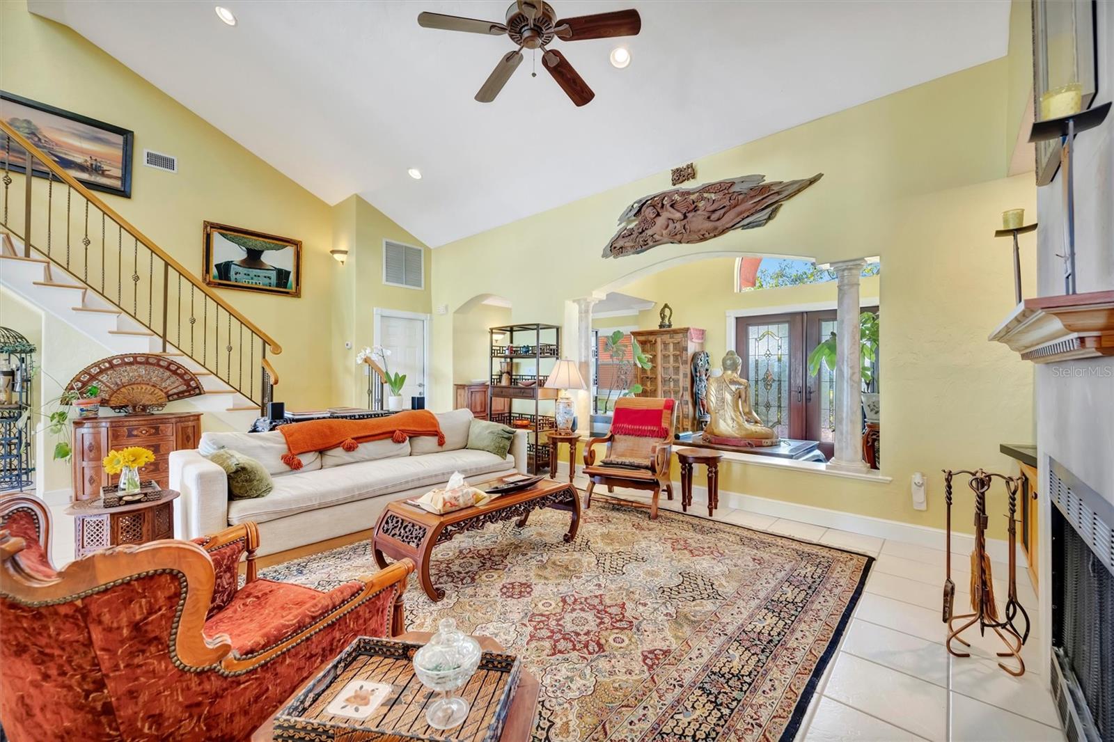 THREE PALMS POINT - Residential